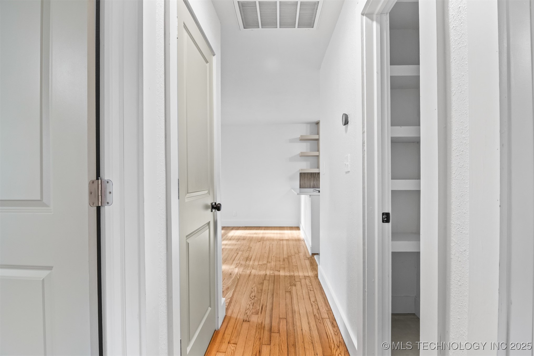 4361 S St Louis Avenue Property Photo 27