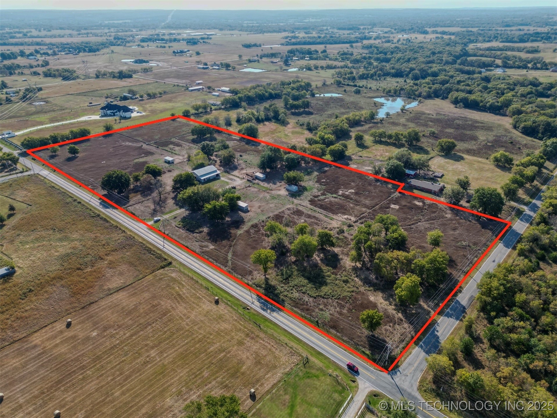 6710 E 181st Street S Property Photo 2