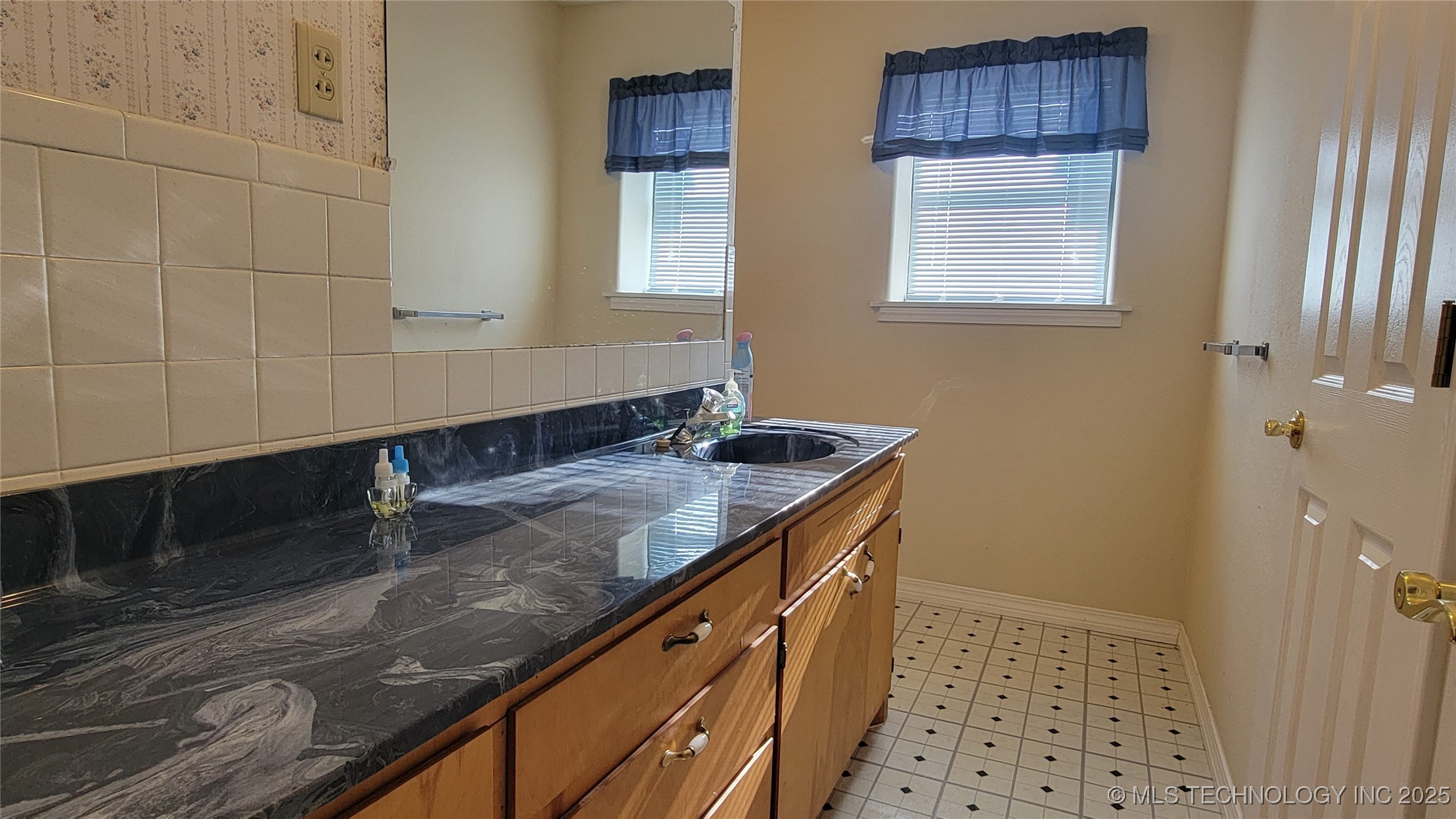 46029 S 660 Property Photo 20