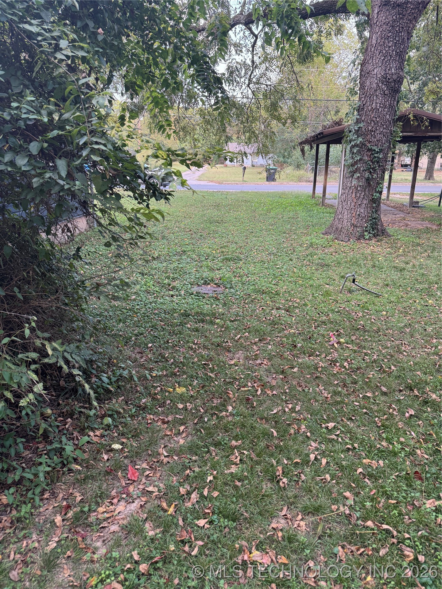 1325 N Vinita Avenue Property Photo 7