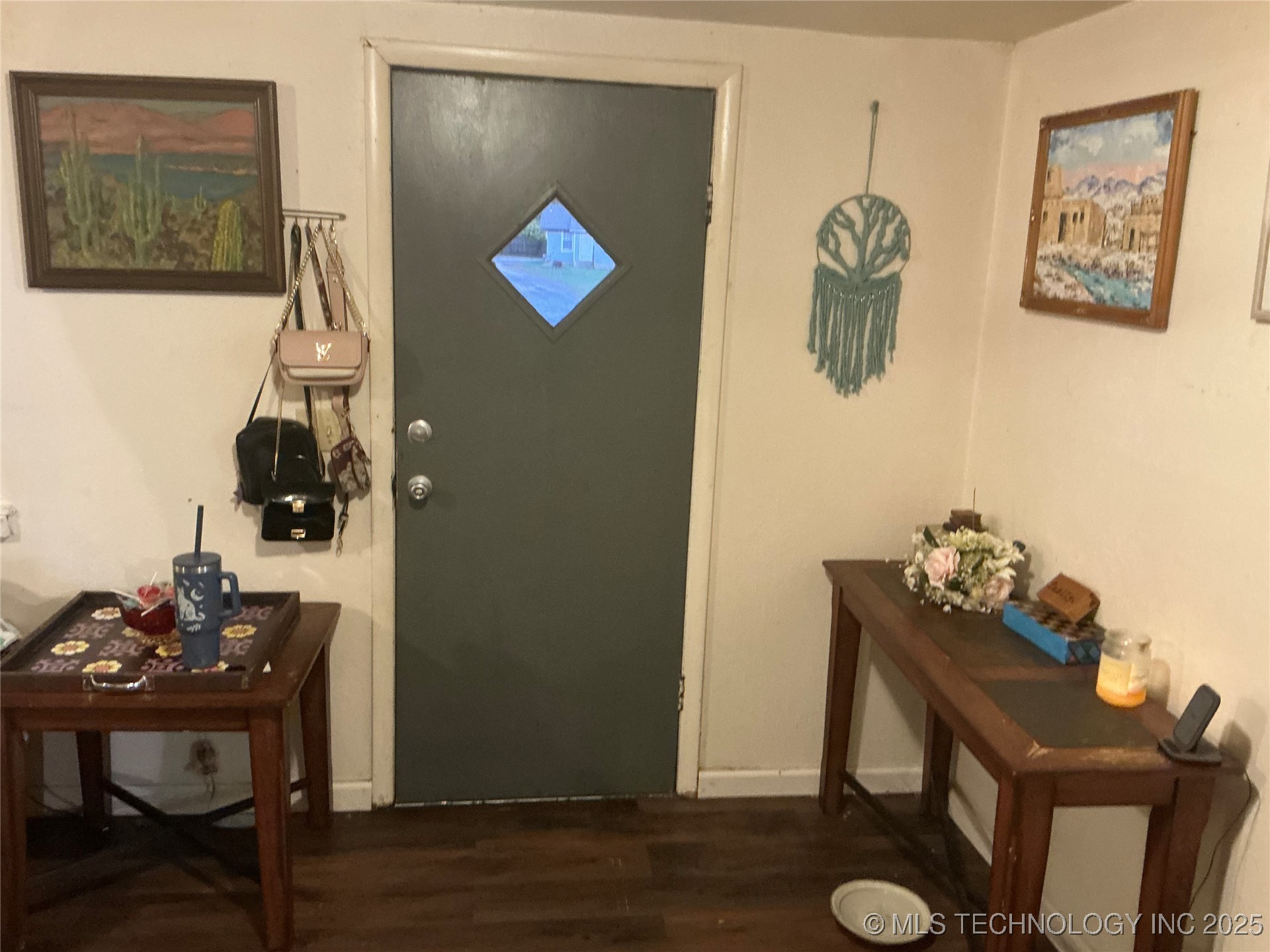 1325 N Vinita Avenue Property Photo 13