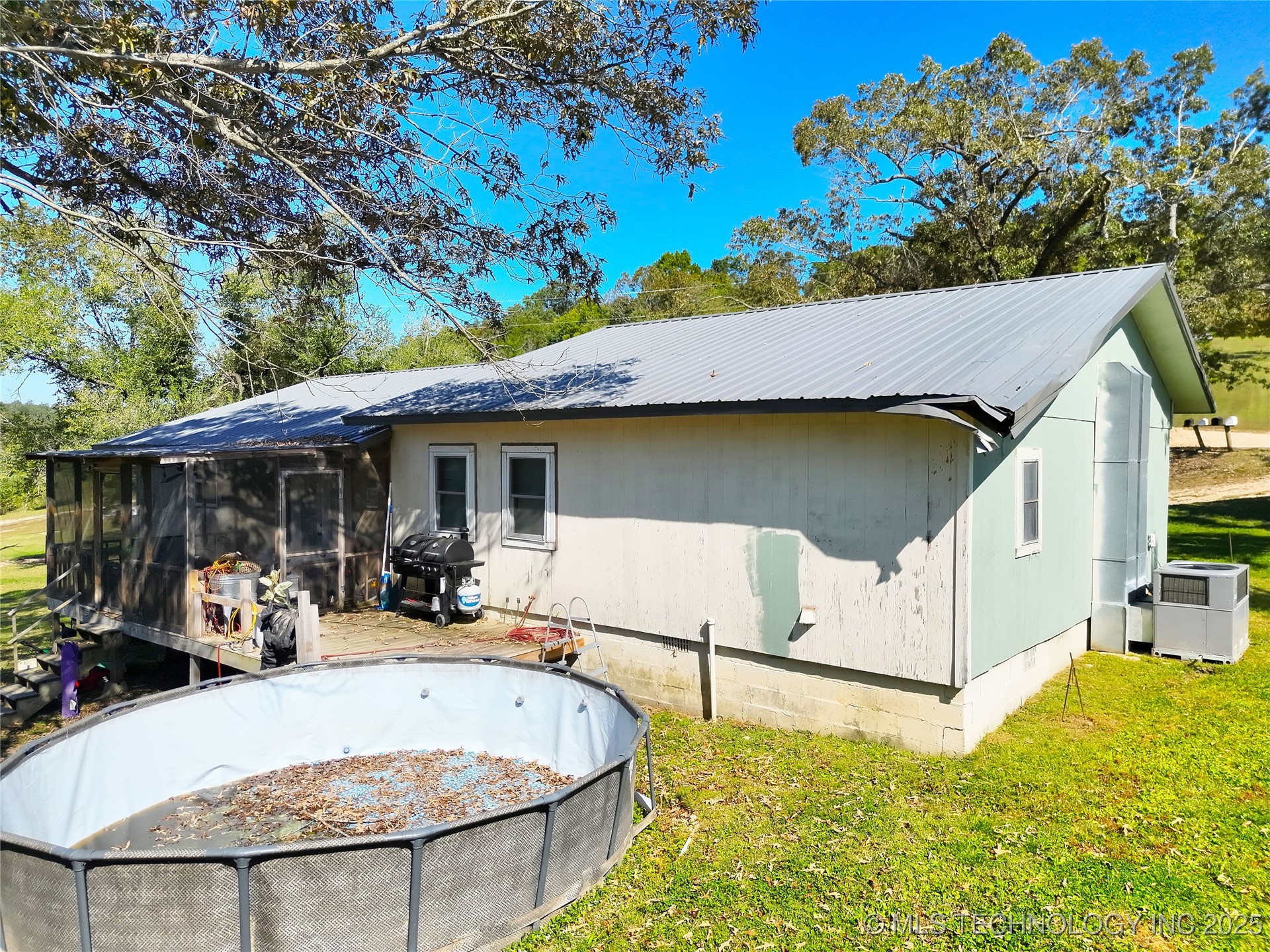 468235 Hwy 62 Property Photo 4