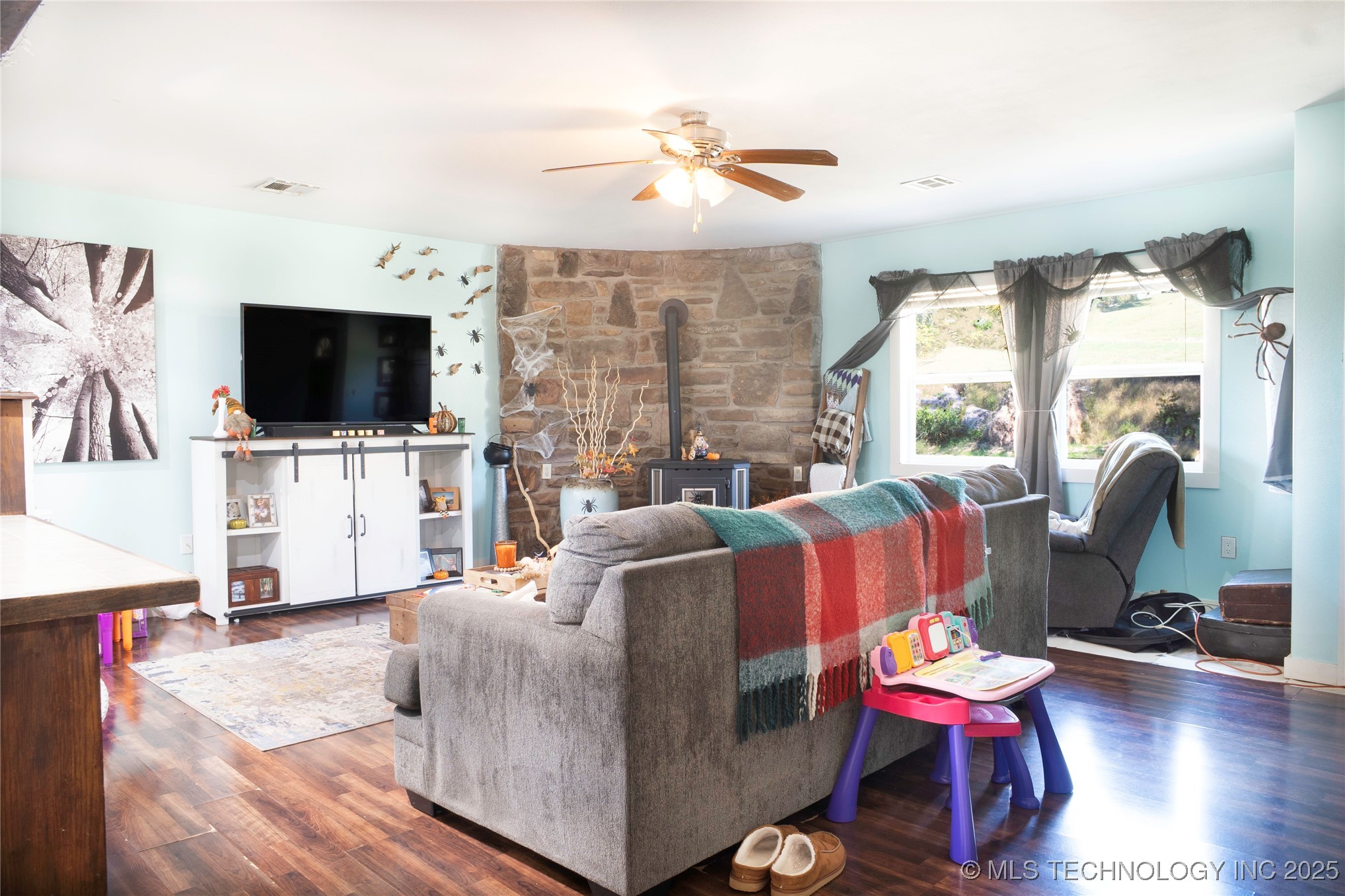 468235 Hwy 62 Property Photo 5