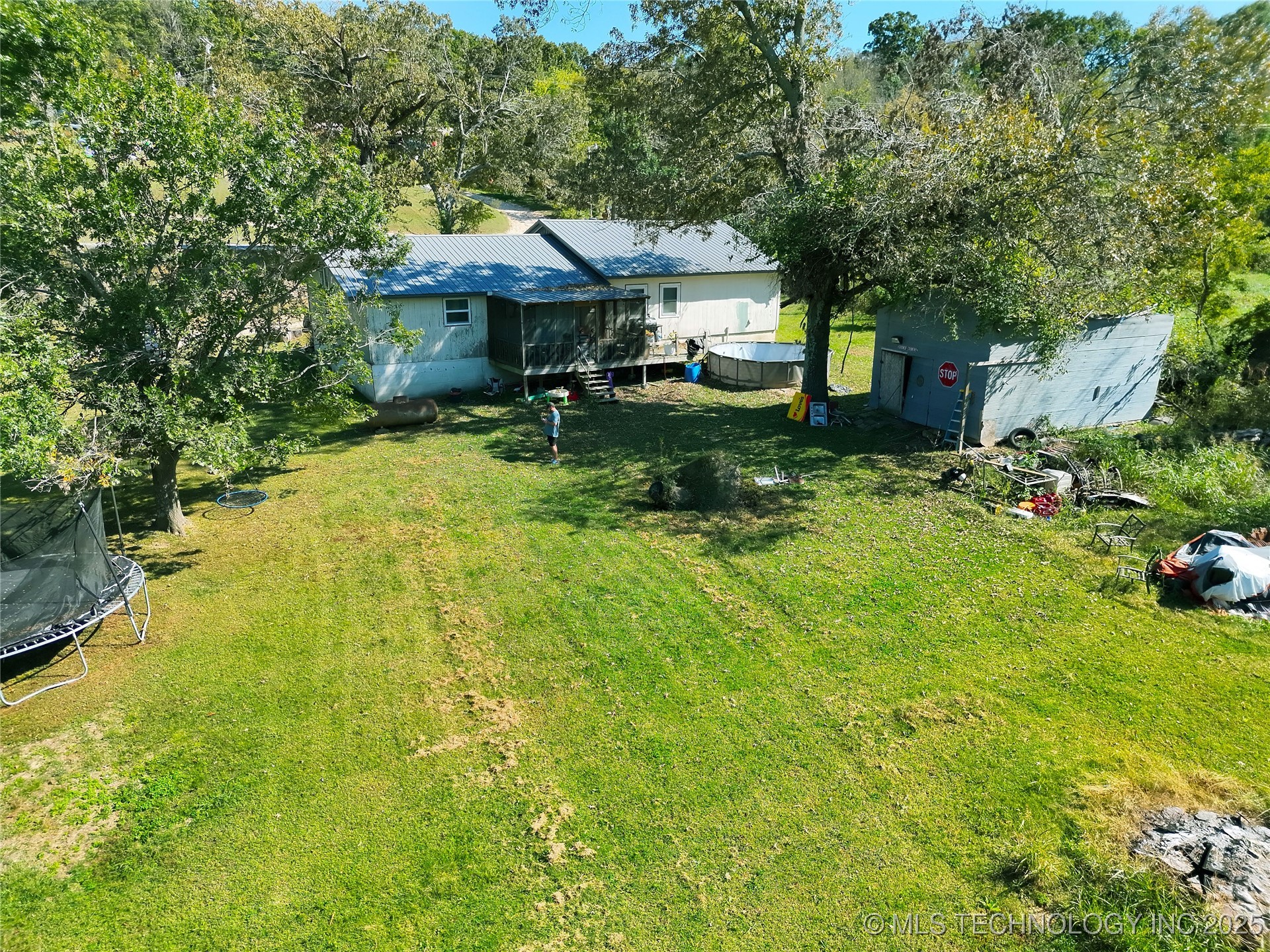 468235 Hwy 62 Property Photo 23