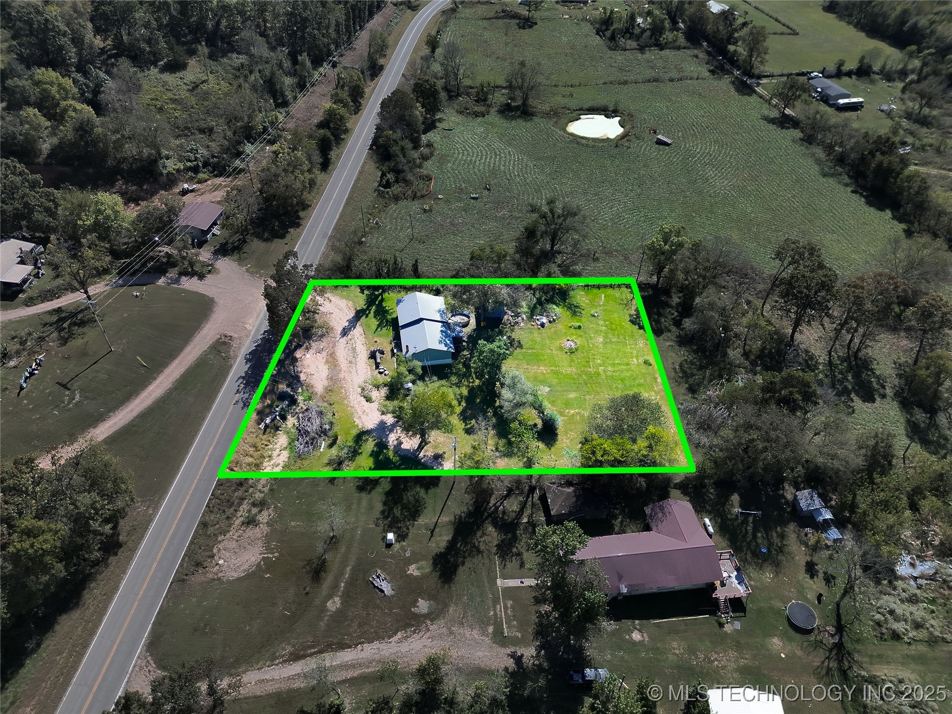 468235 Hwy 62 Property Photo 24