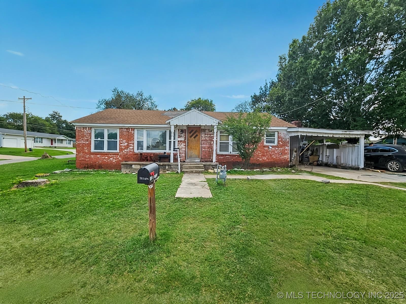 310 E Adler Property Photo 1