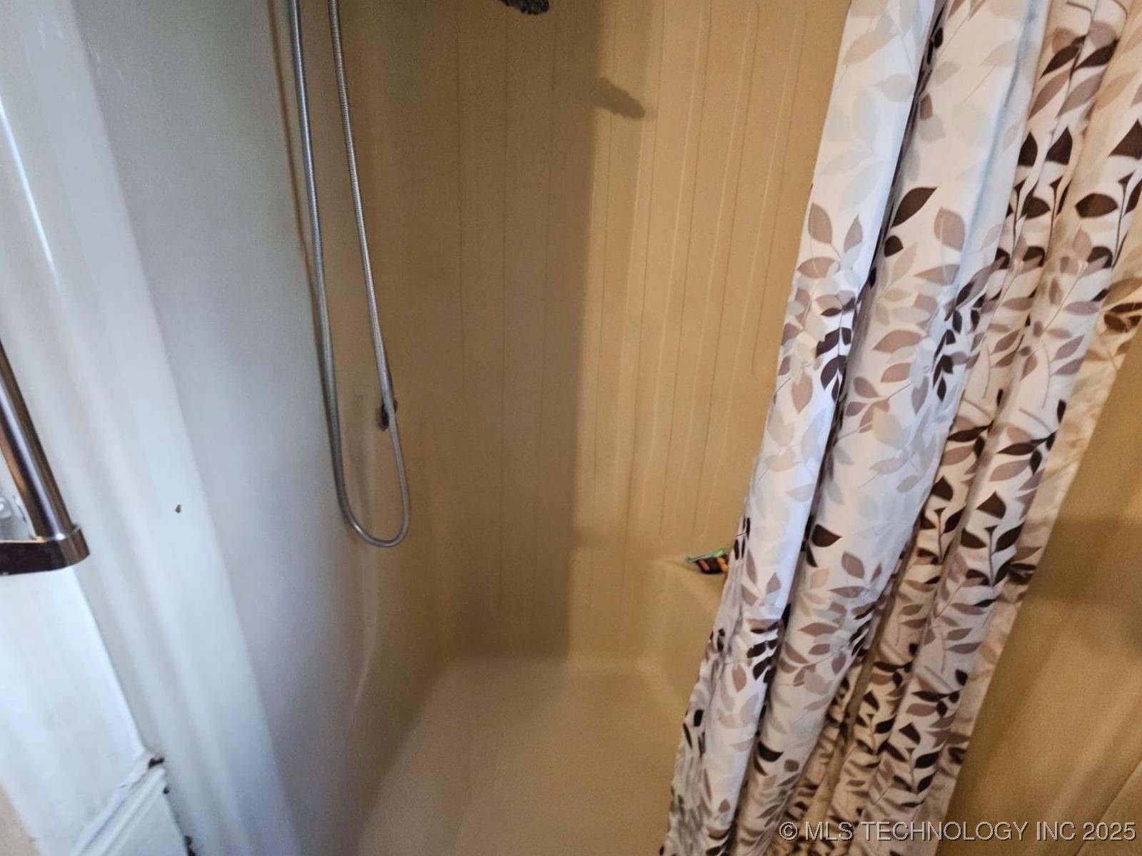 310 E Adler Property Photo 7