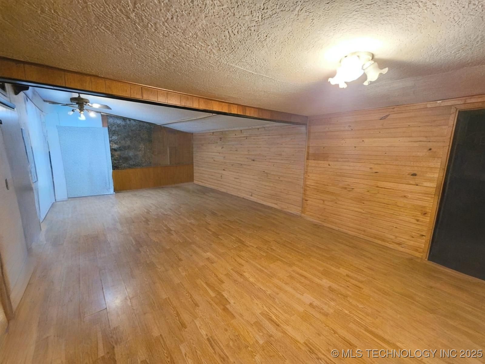 310 E Adler Property Photo 15