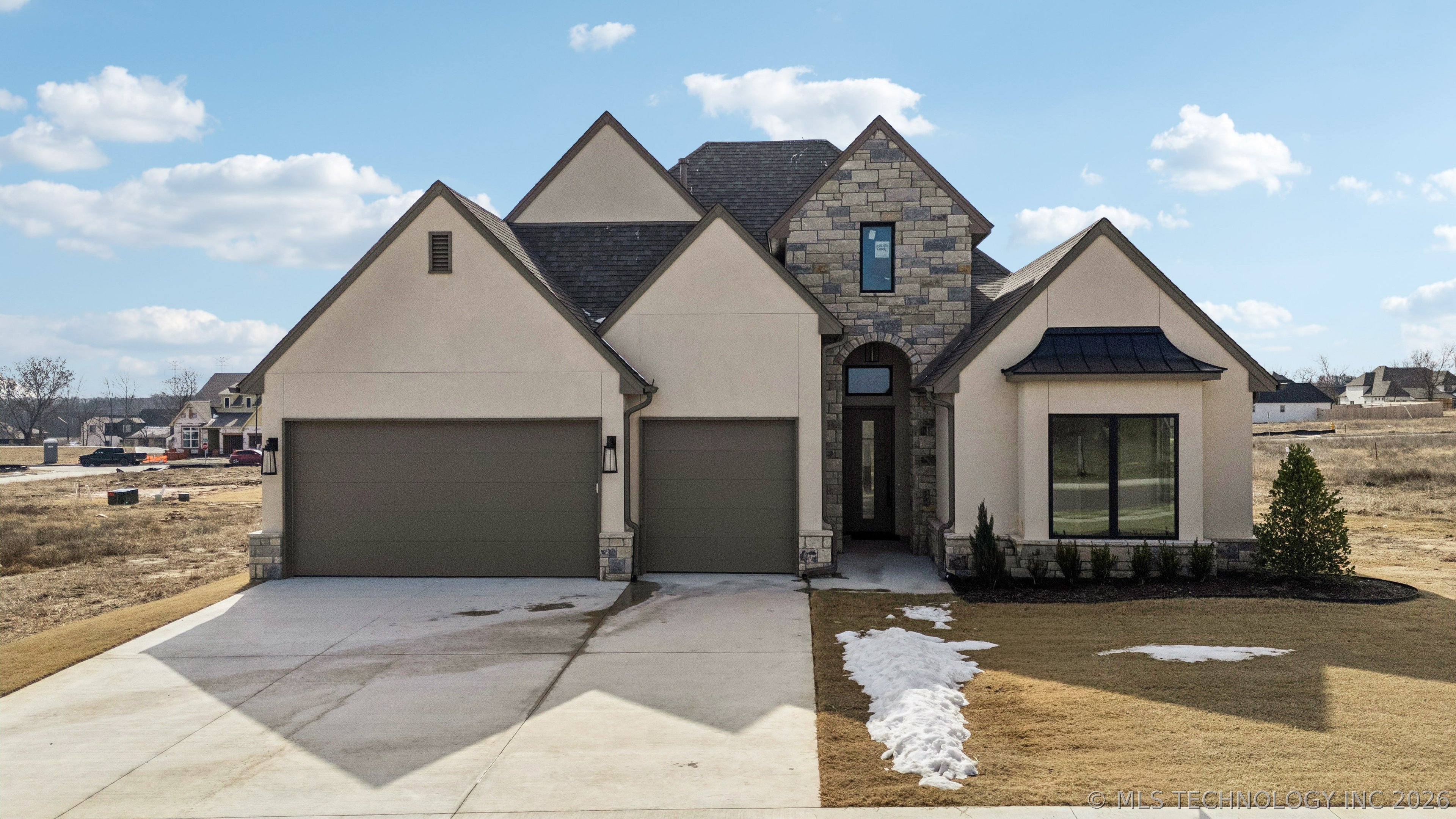 2614 E 134th Street S Property Photo 1