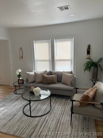 119 N Columbia Avenue Property Photo 2