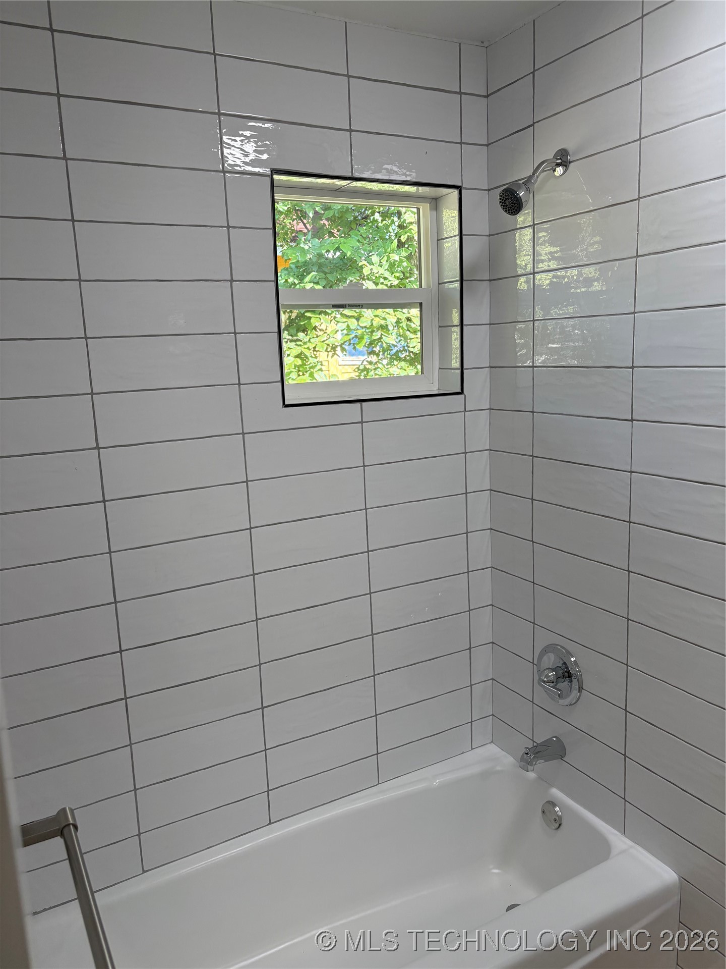 119 N Columbia Avenue Property Photo 17