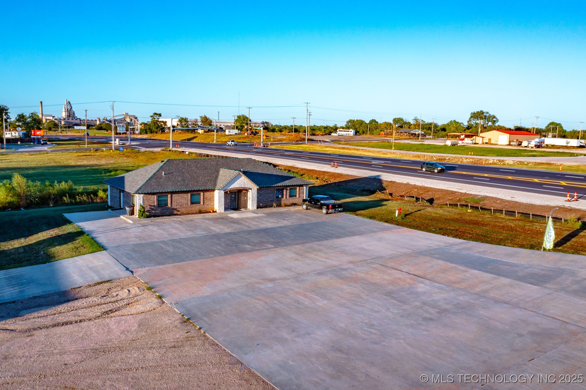 16101 State Hwy 1 Property Photo 3