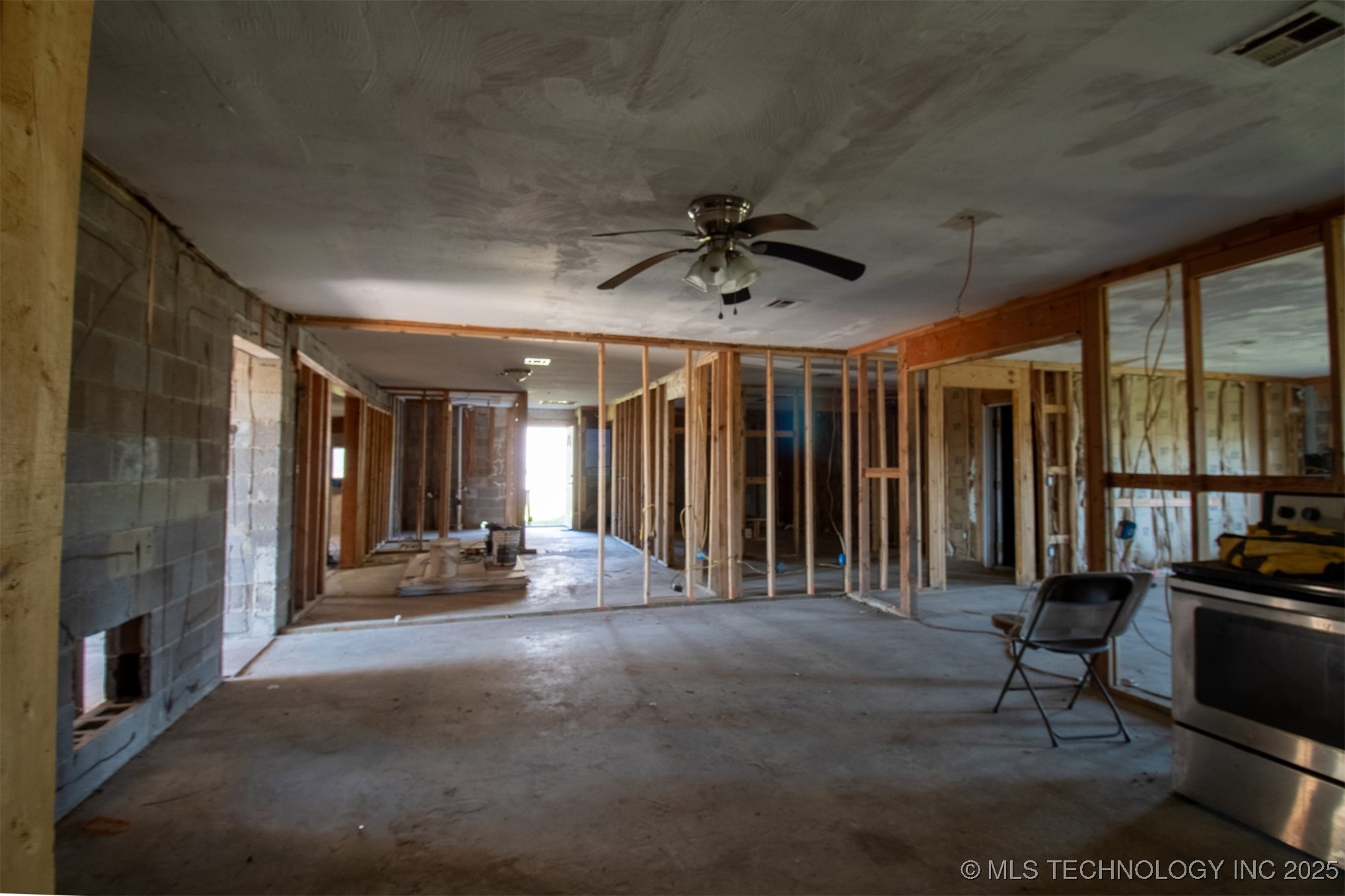 1004 W Poplar Street Property Photo 18