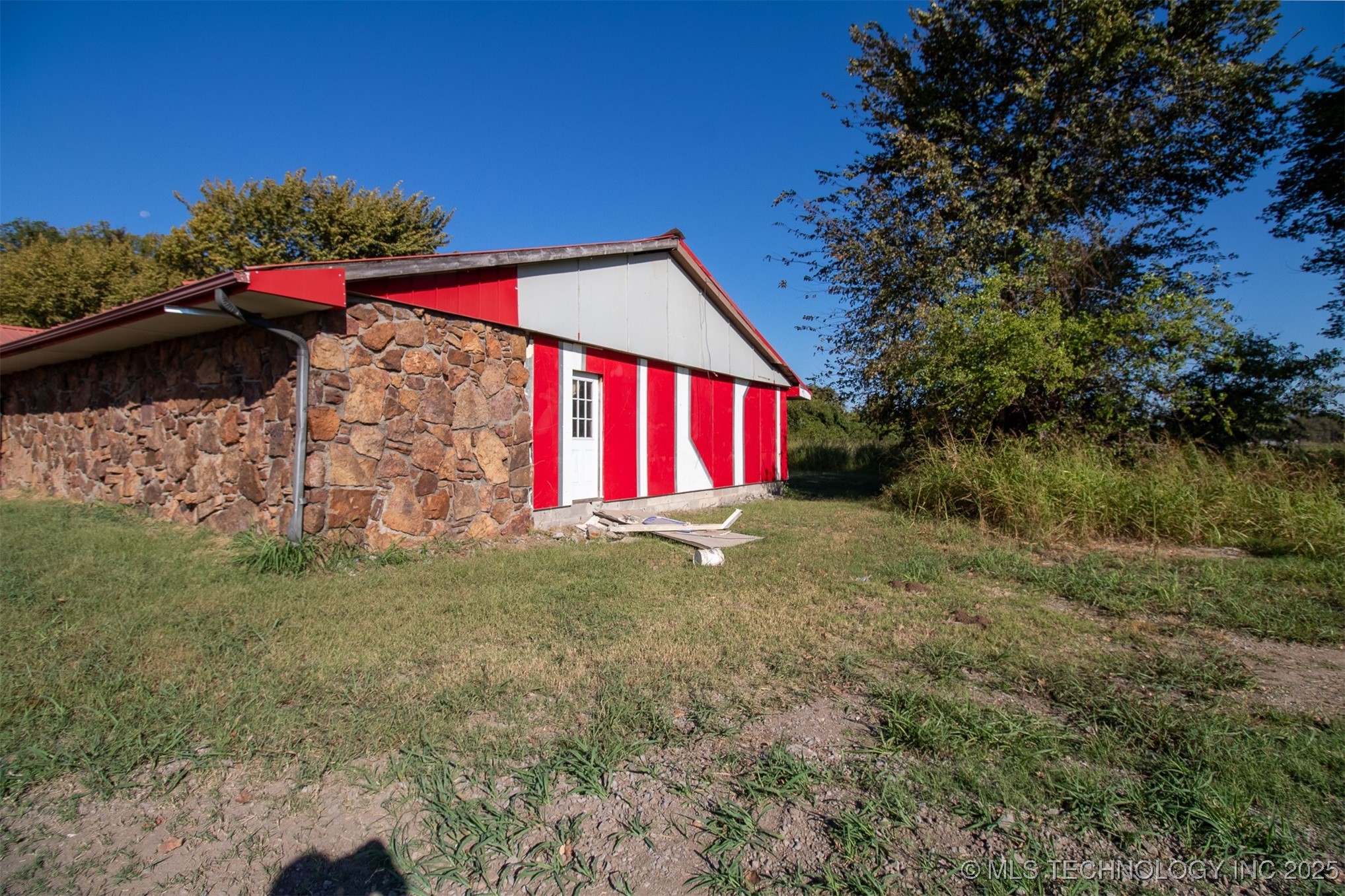 1004 W Poplar Street Property Photo 19