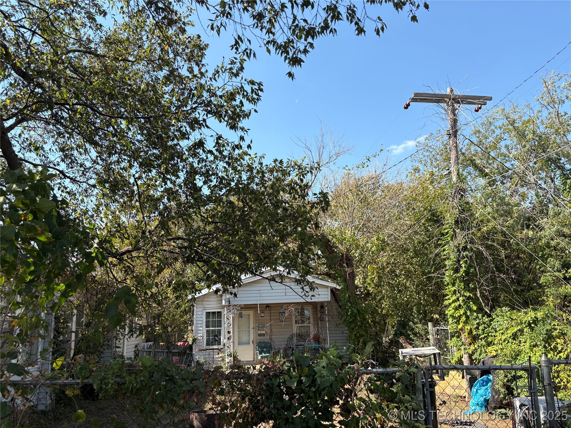 415 5th Property Photo 9