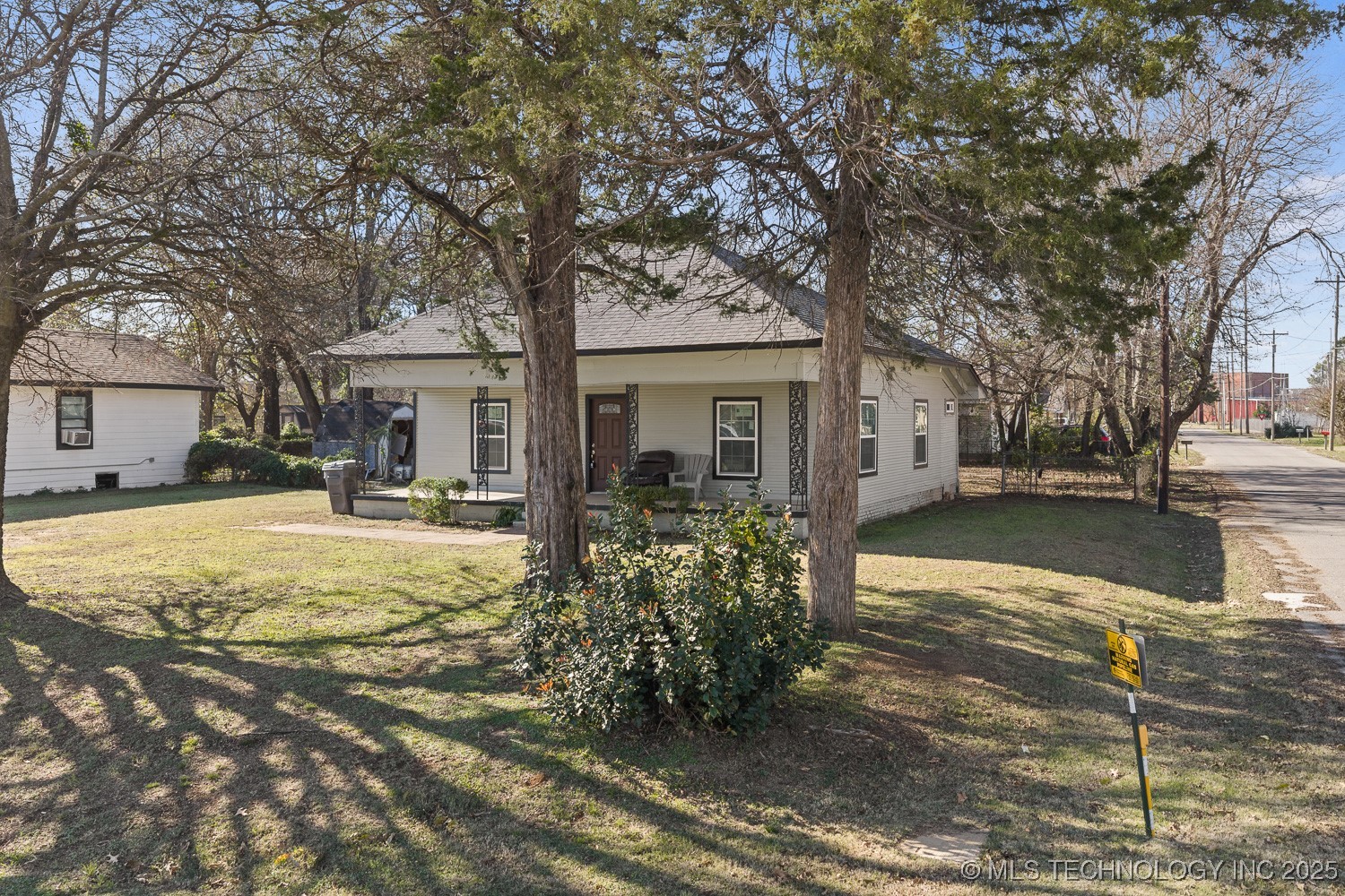 301 Carter Street Property Photo 1