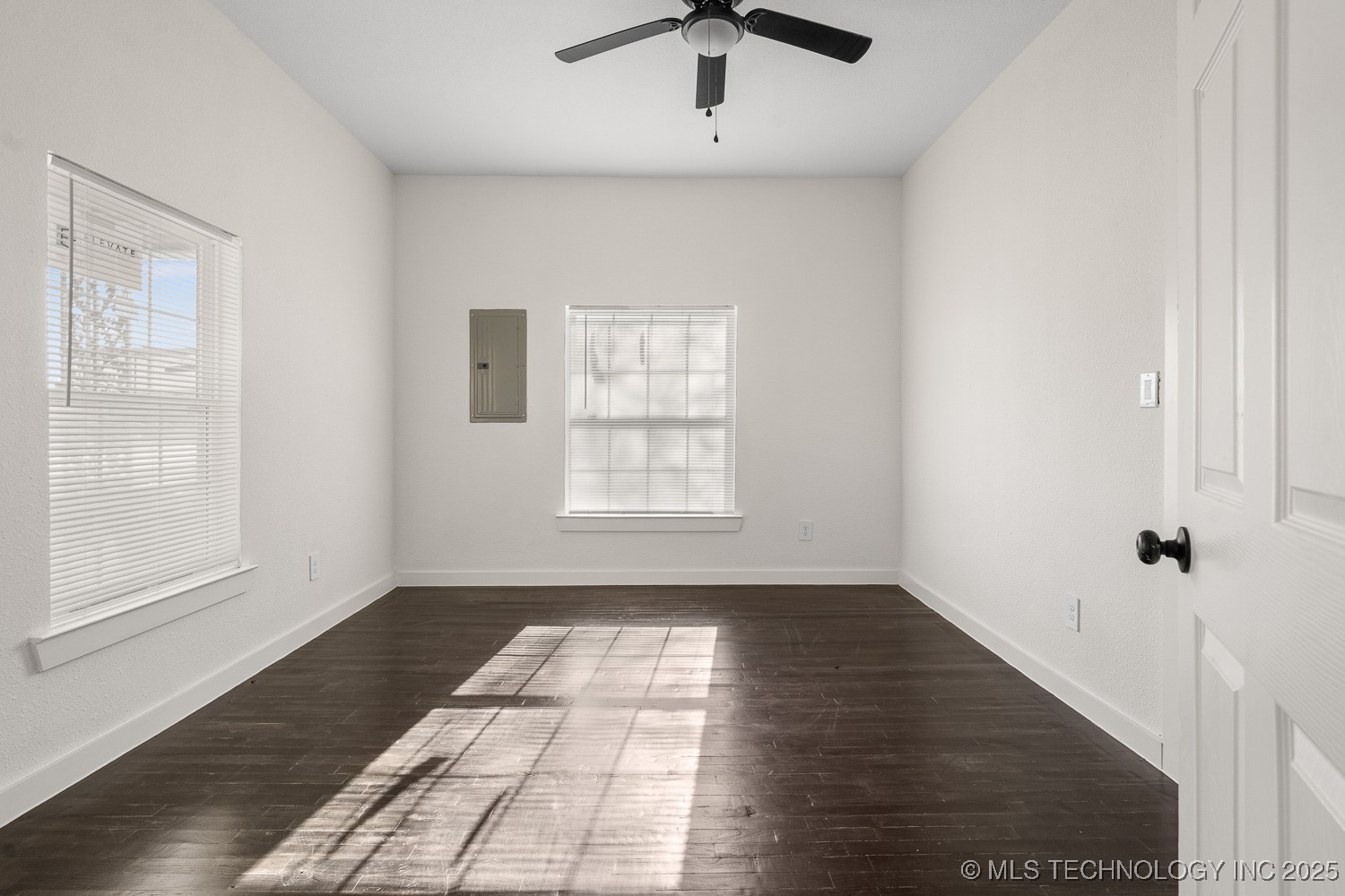 301 Carter Street Property Photo 13