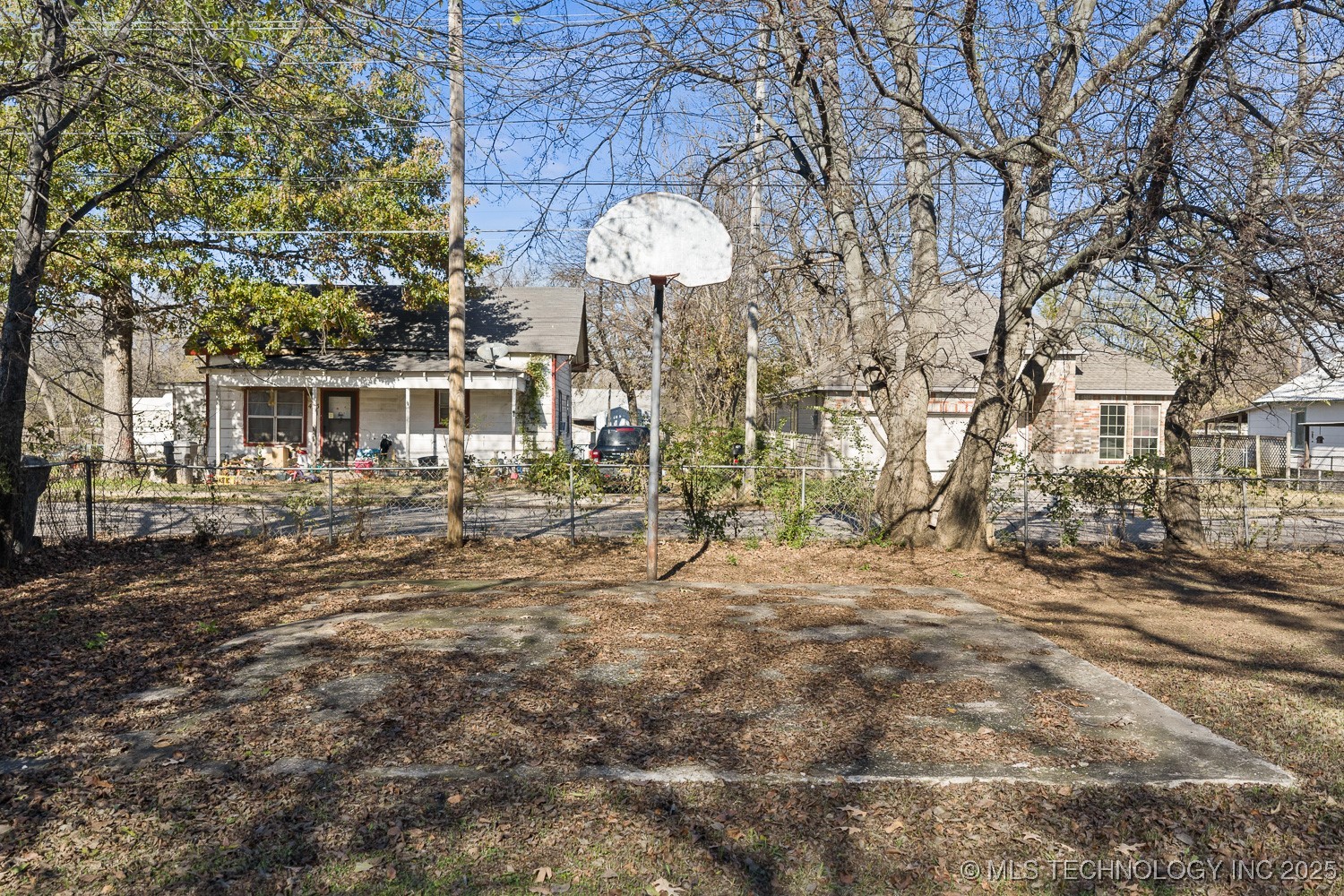 301 Carter Street Property Photo 24