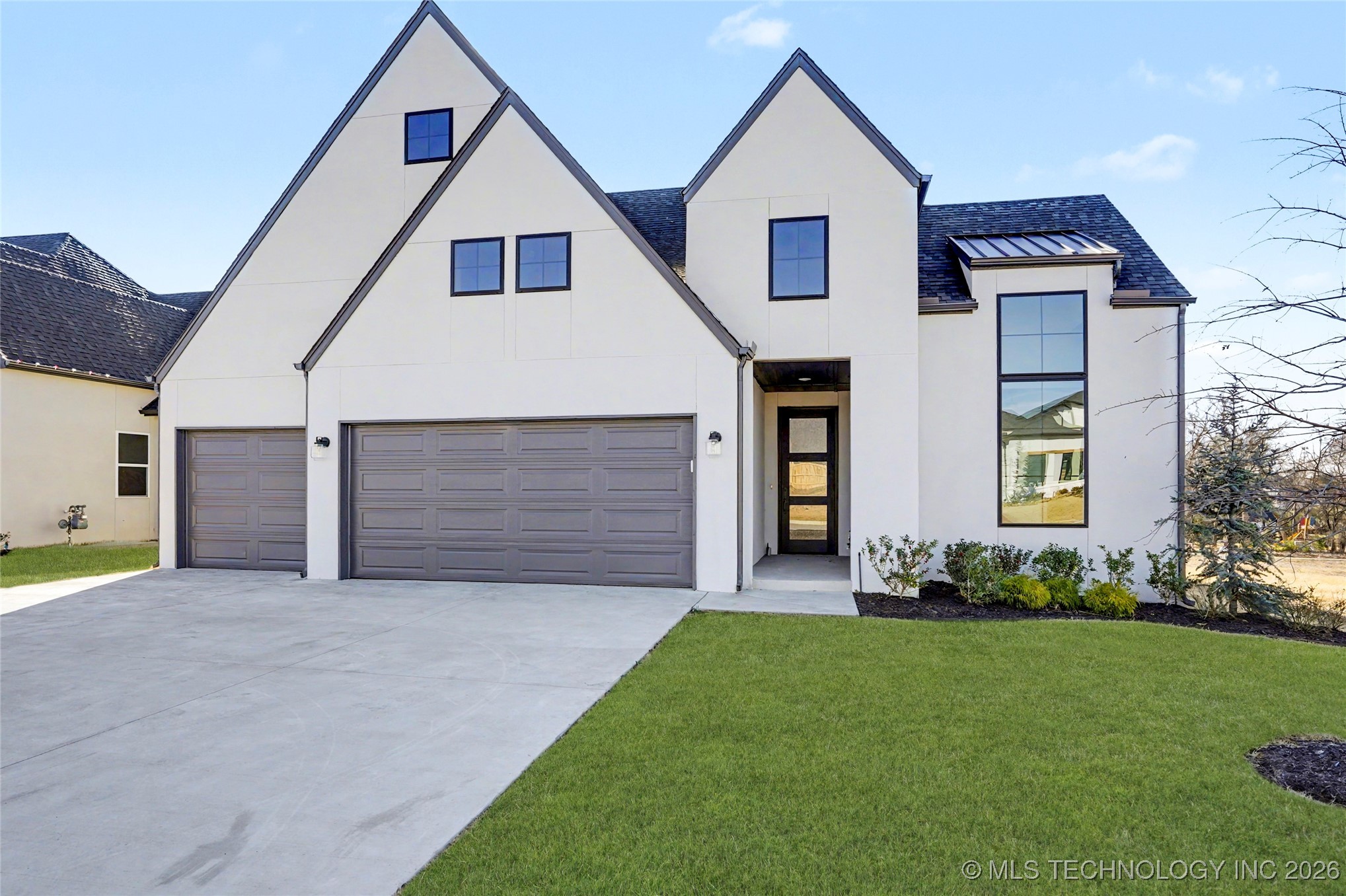 2352 E 135th Drive S Property Photo 1