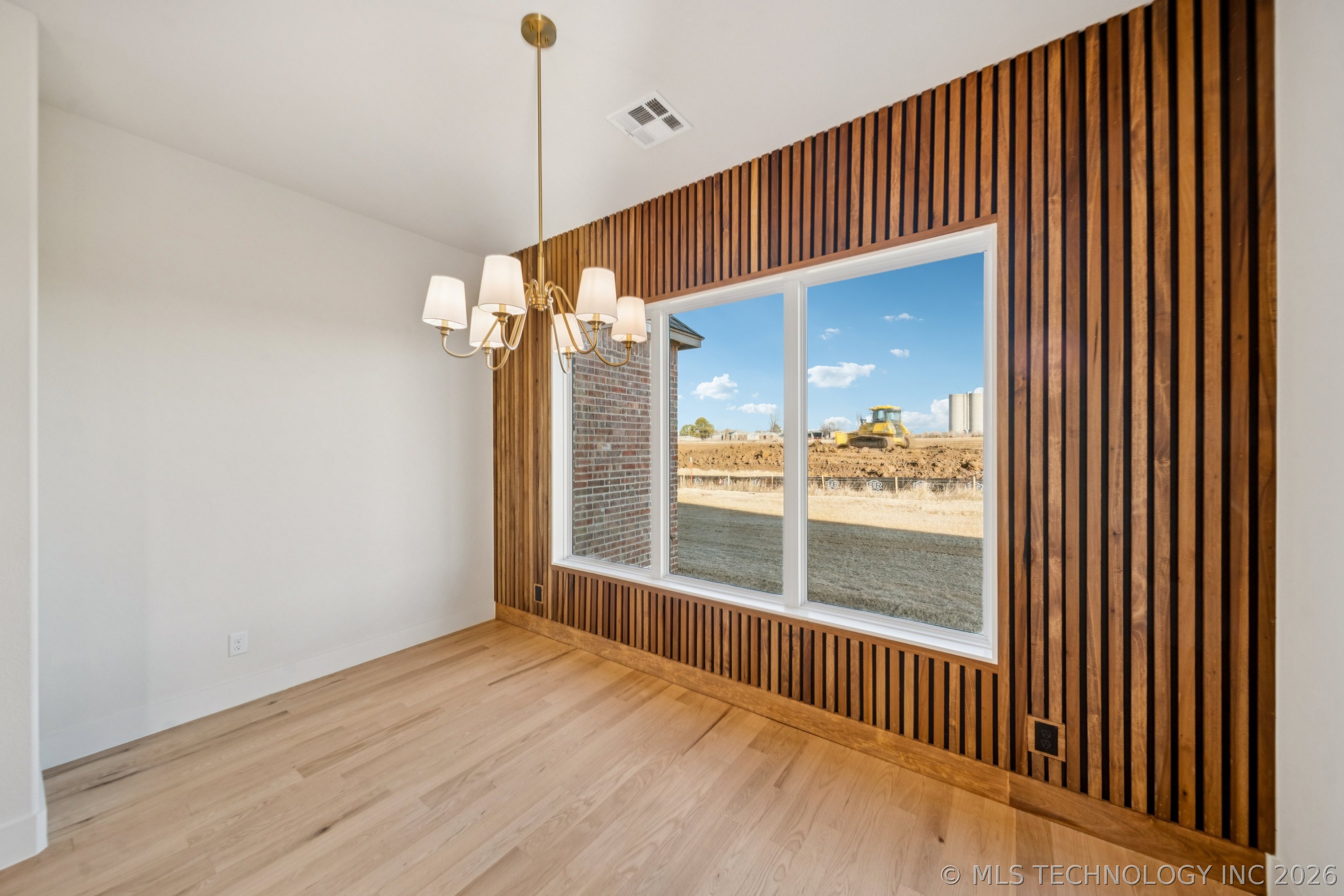 2333 E 134th Circle Property Photo 11