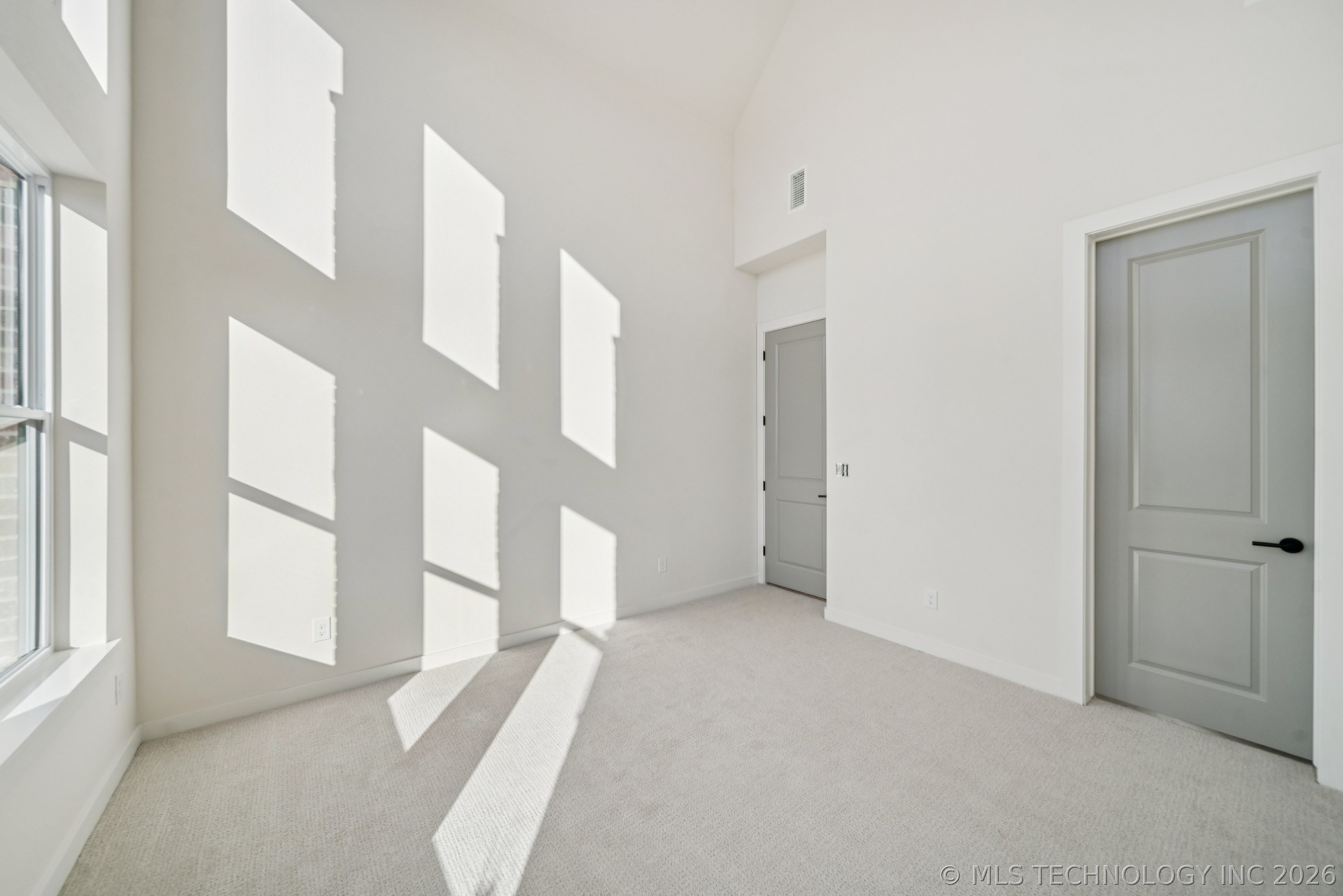 2333 E 134th Circle Property Photo 27