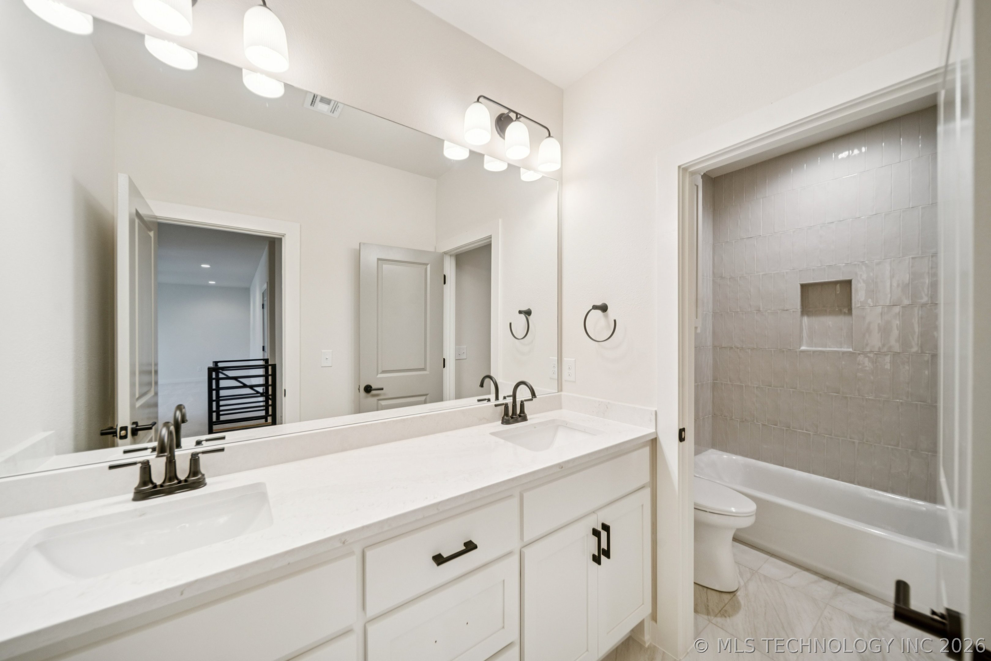 2333 E 134th Circle Property Photo 36