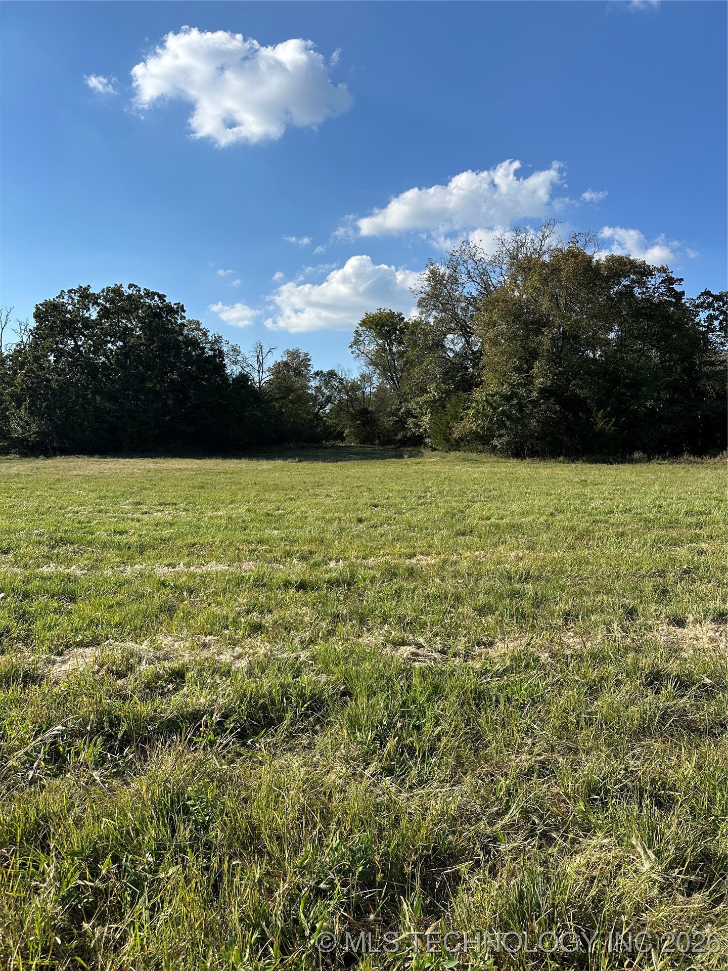 E 996 Road Property Photo 1