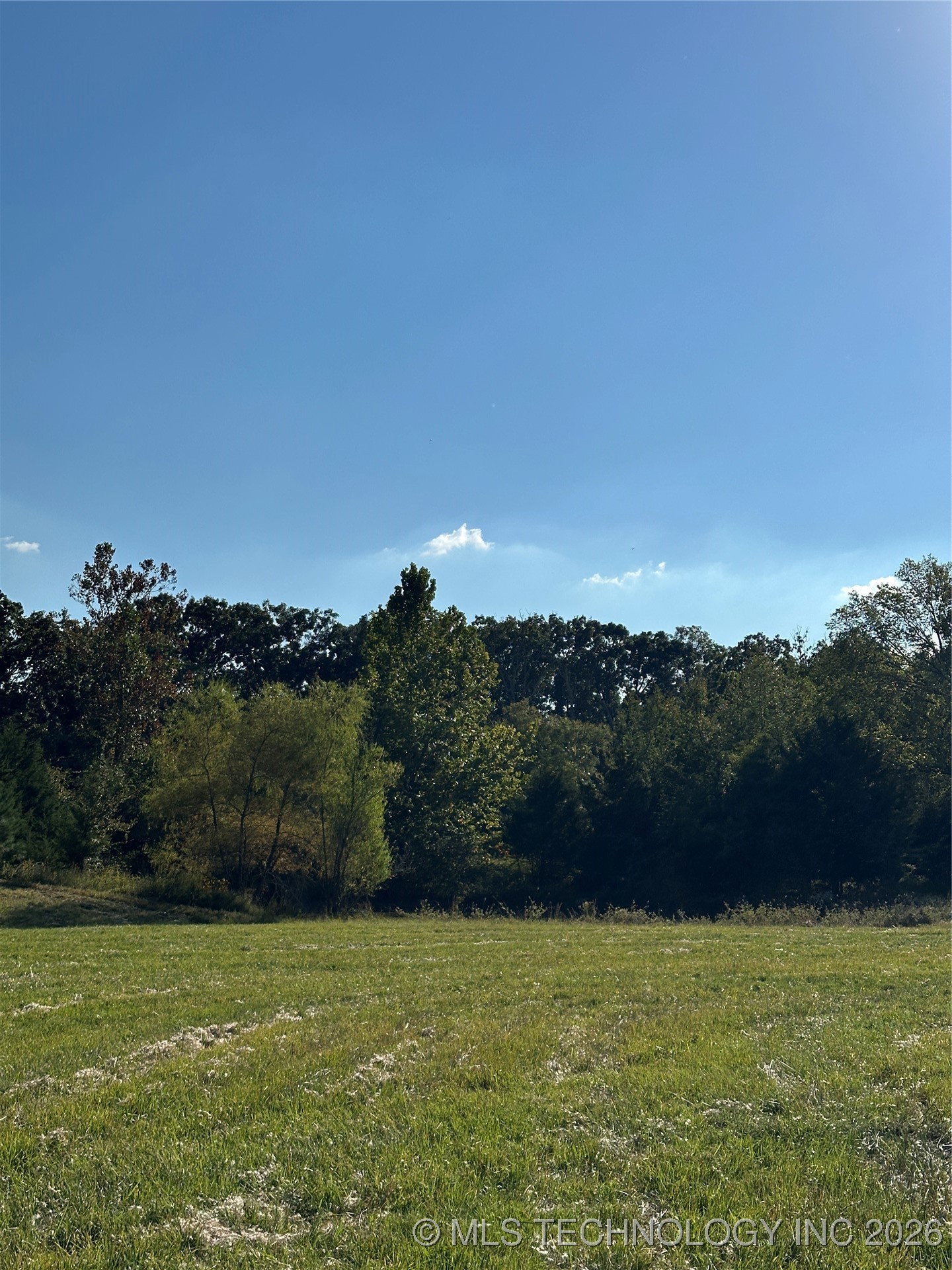 E 996 Road Property Photo 4