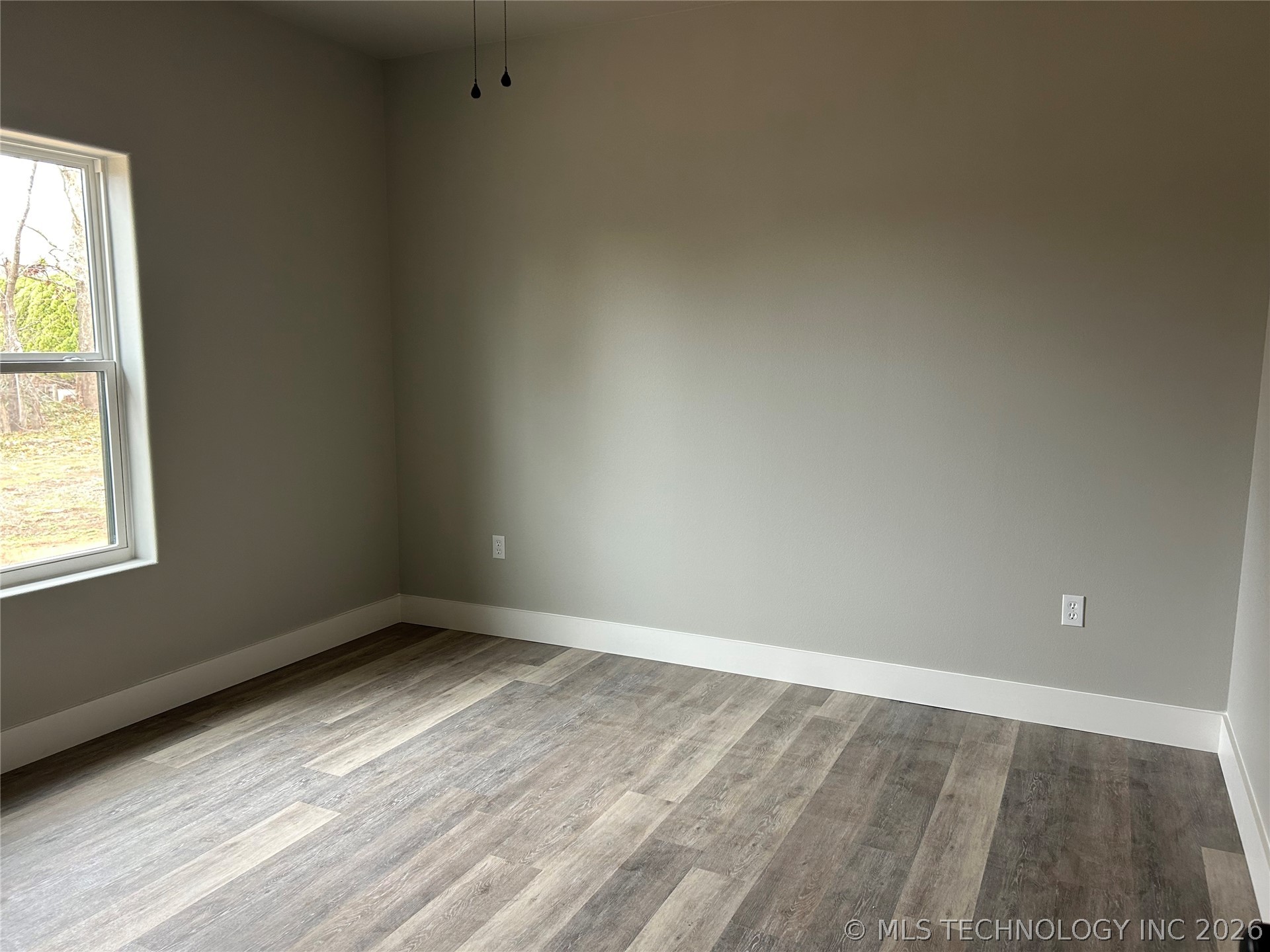 503 Cemetery Road Property Photo 6