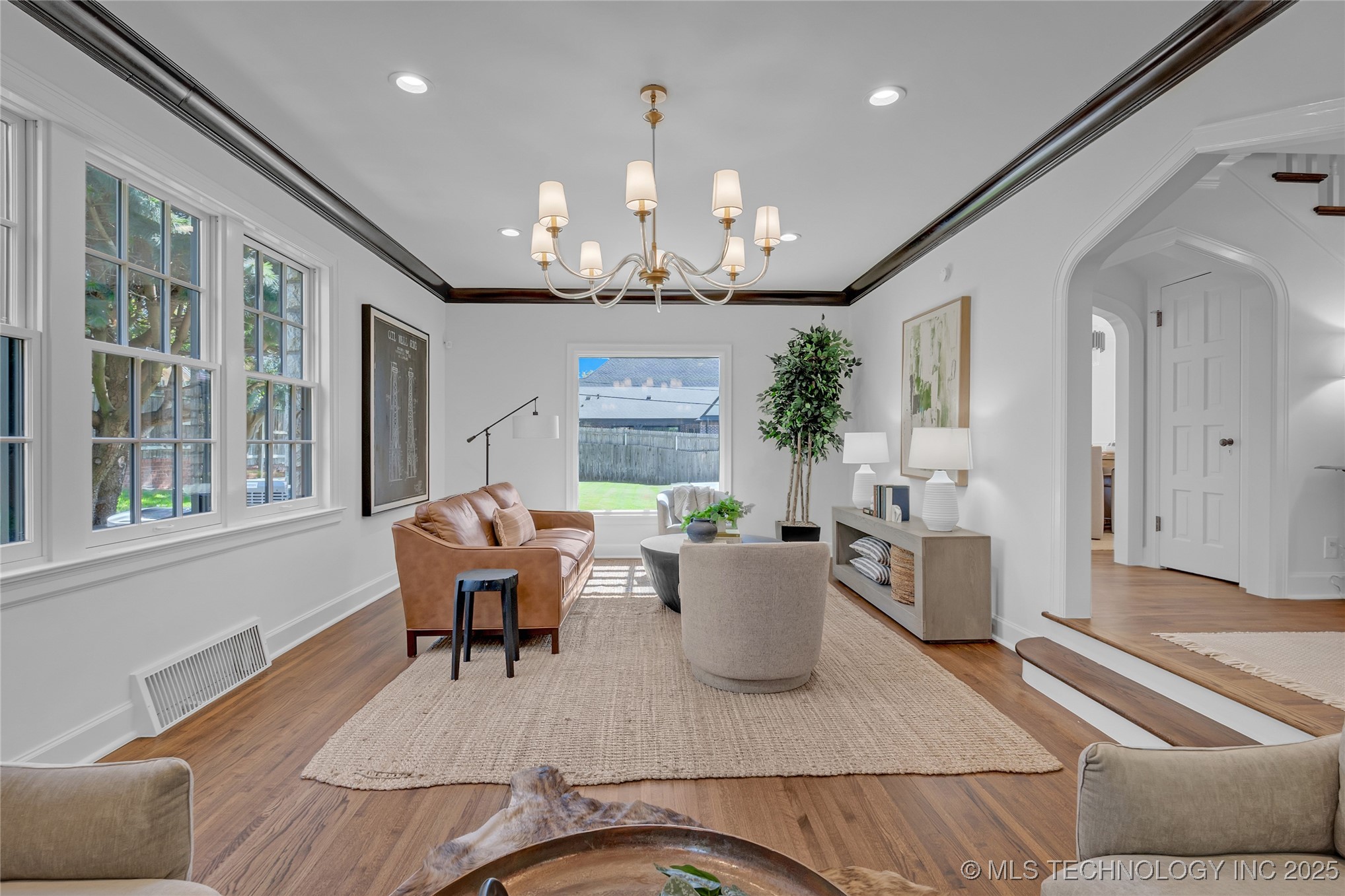 1732 E 30th Place Property Photo 8