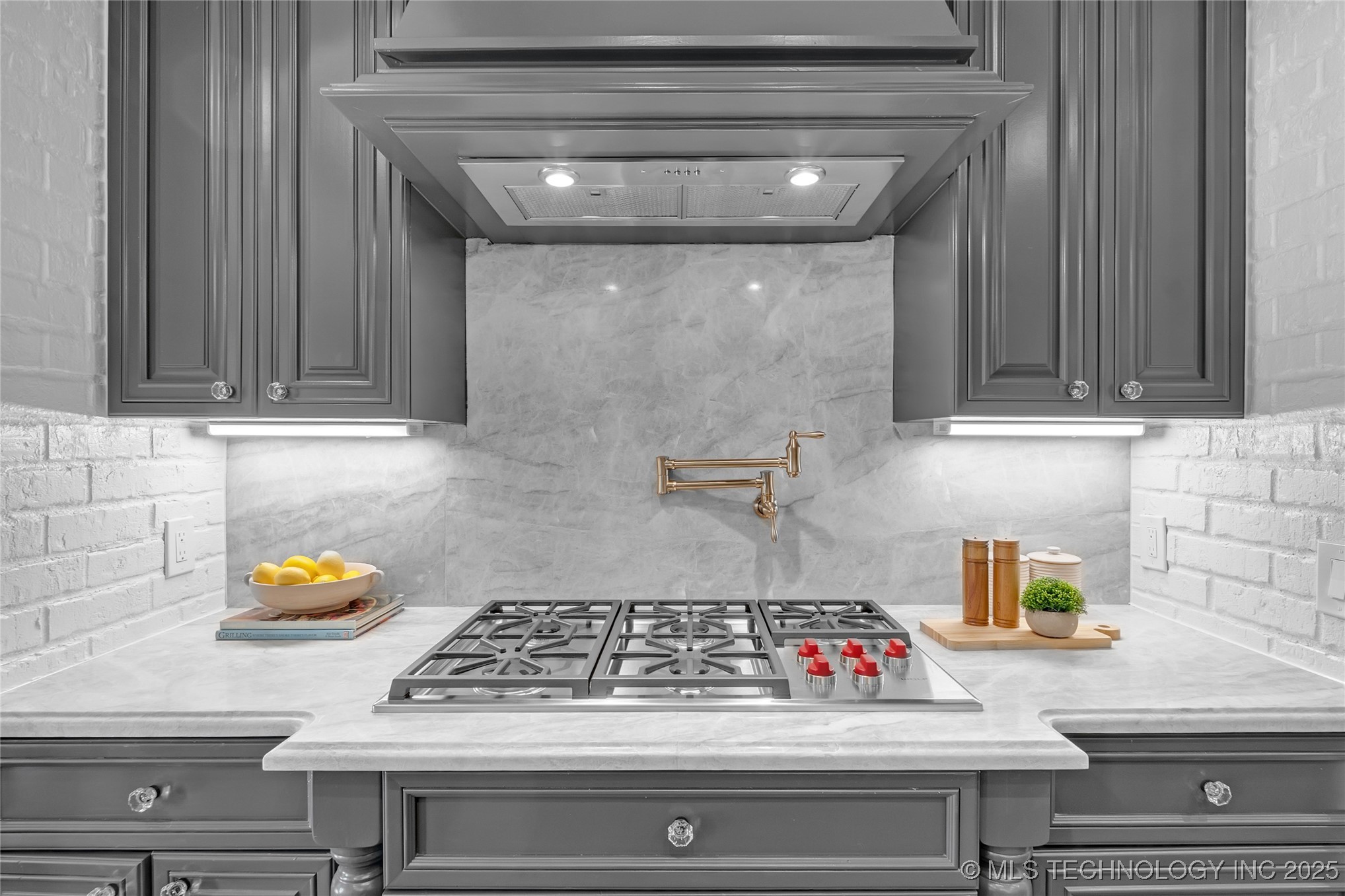 1732 E 30th Place Property Photo 27