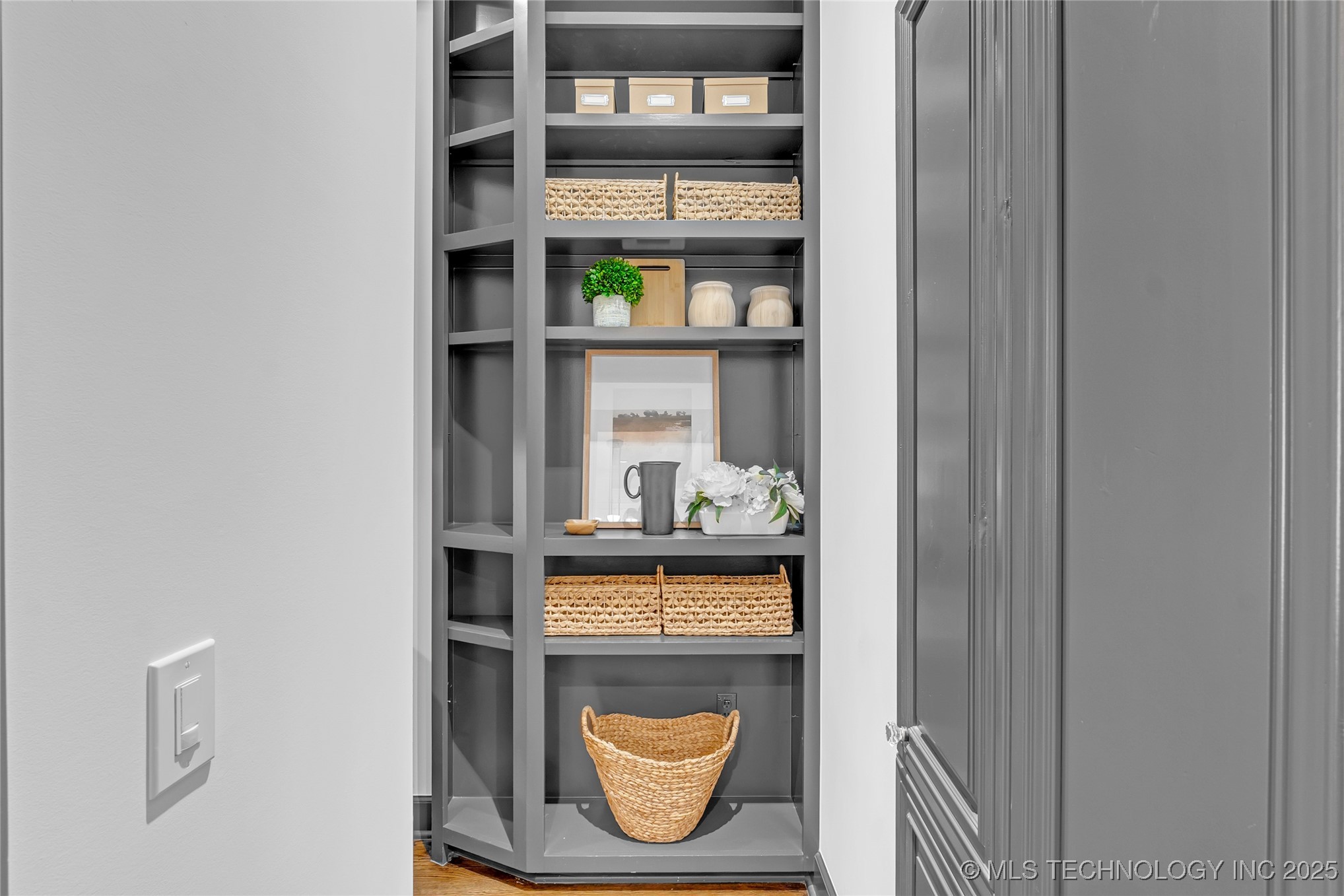 1732 E 30th Place Property Photo 29