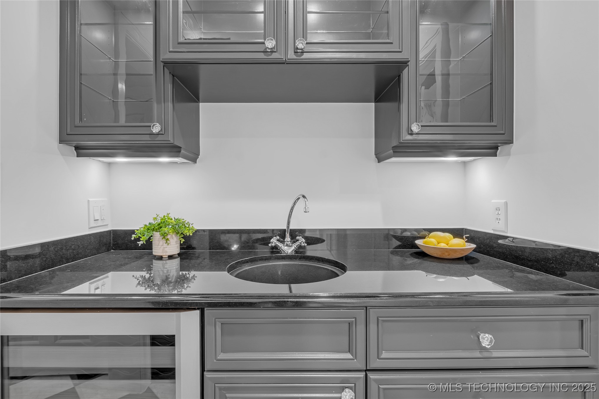 1732 E 30th Place Property Photo 31