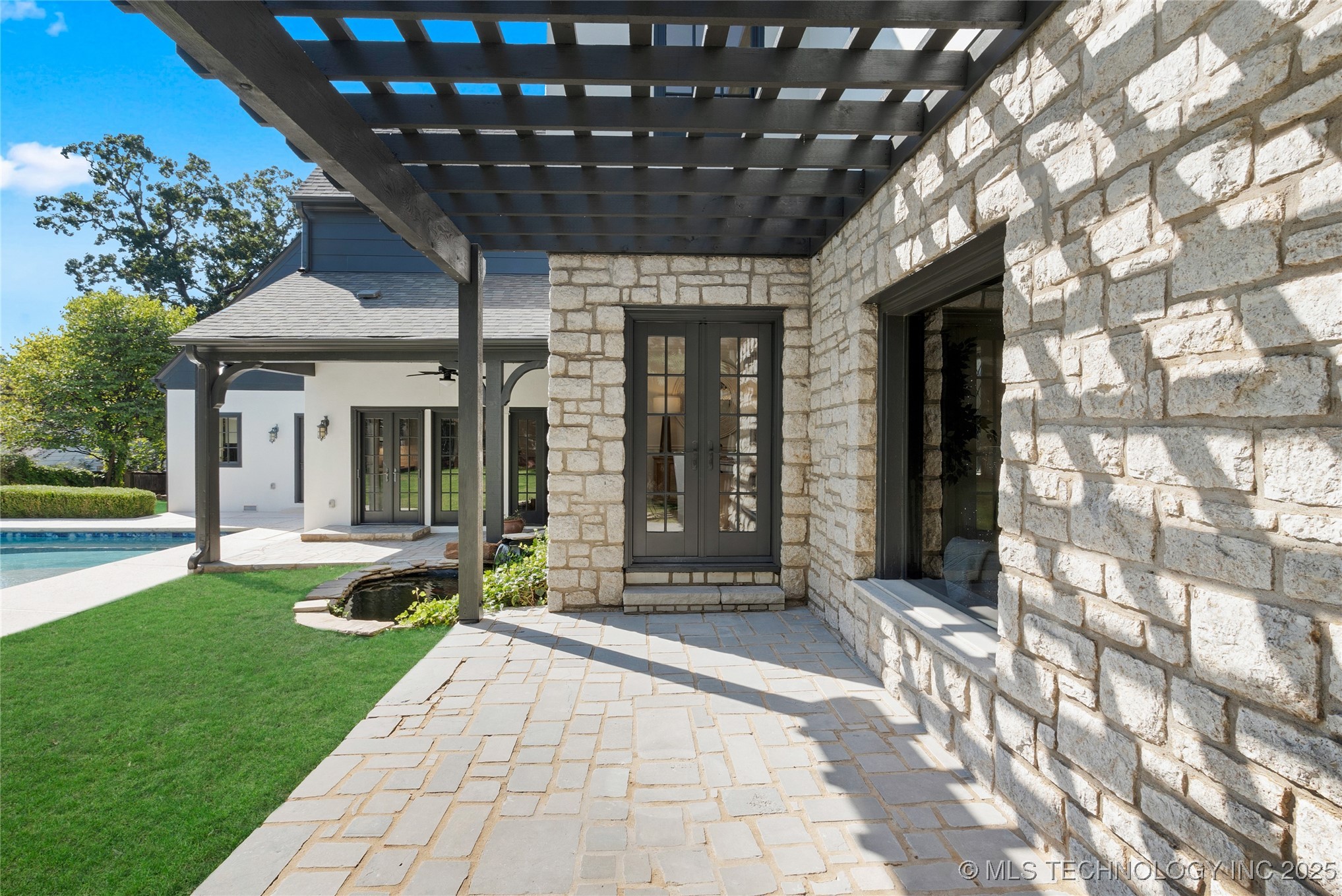 1732 E 30th Place Property Photo 39