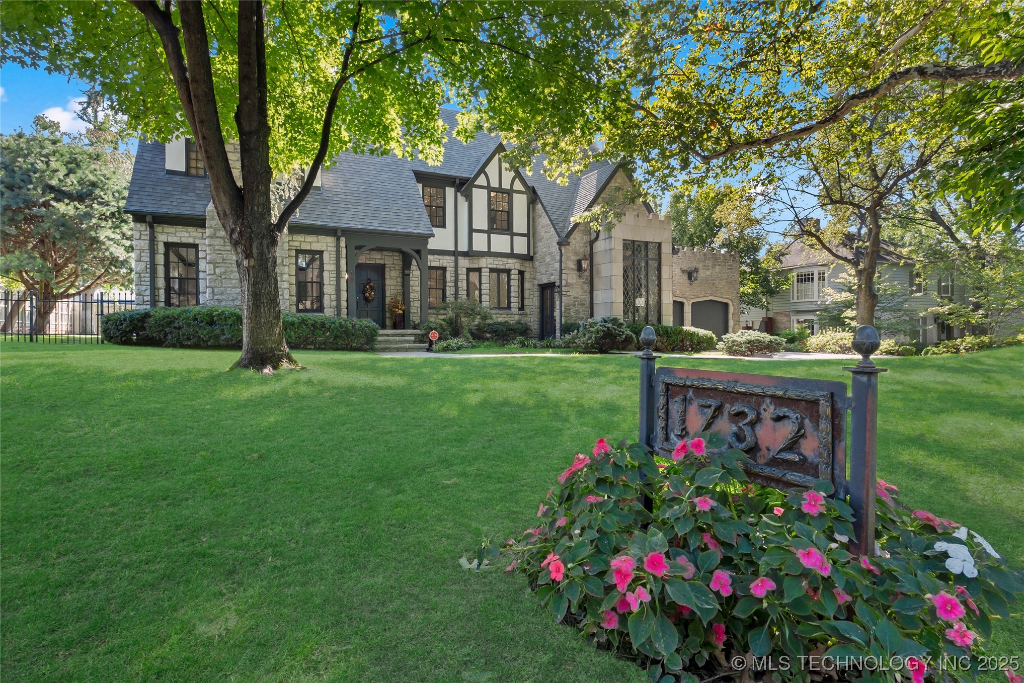 1732 E 30th Place Property Photo 63