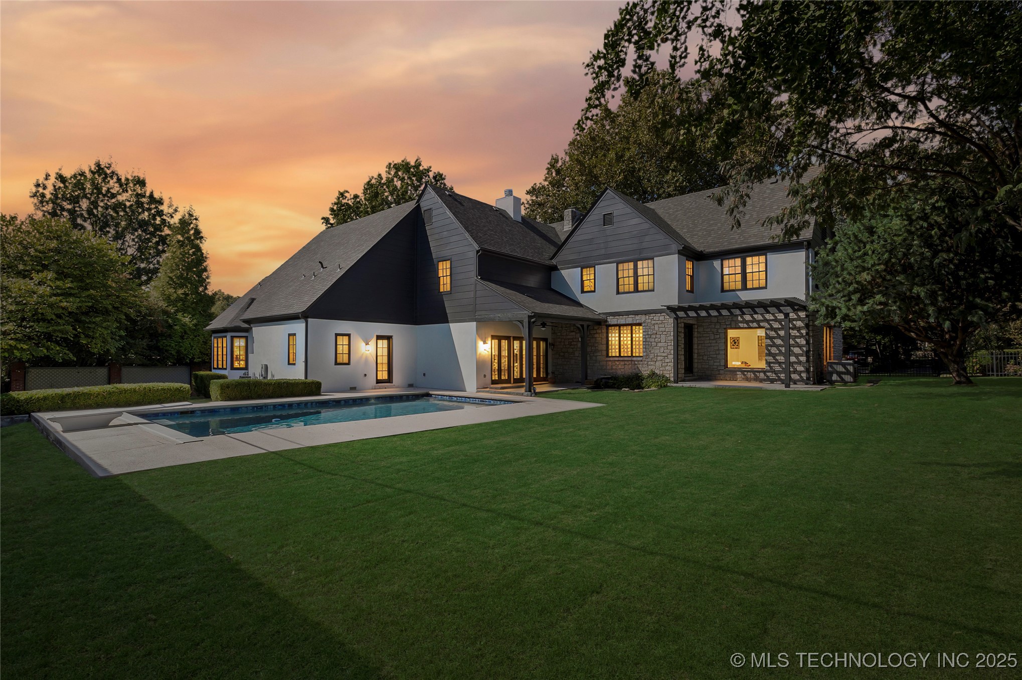 1732 E 30th Place Property Photo 65