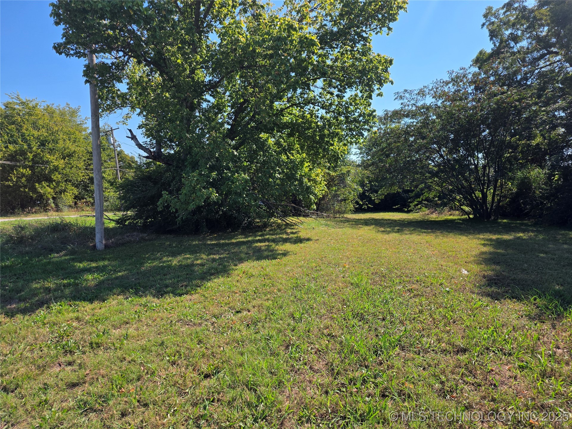 1410 Se White Street Property Photo 3