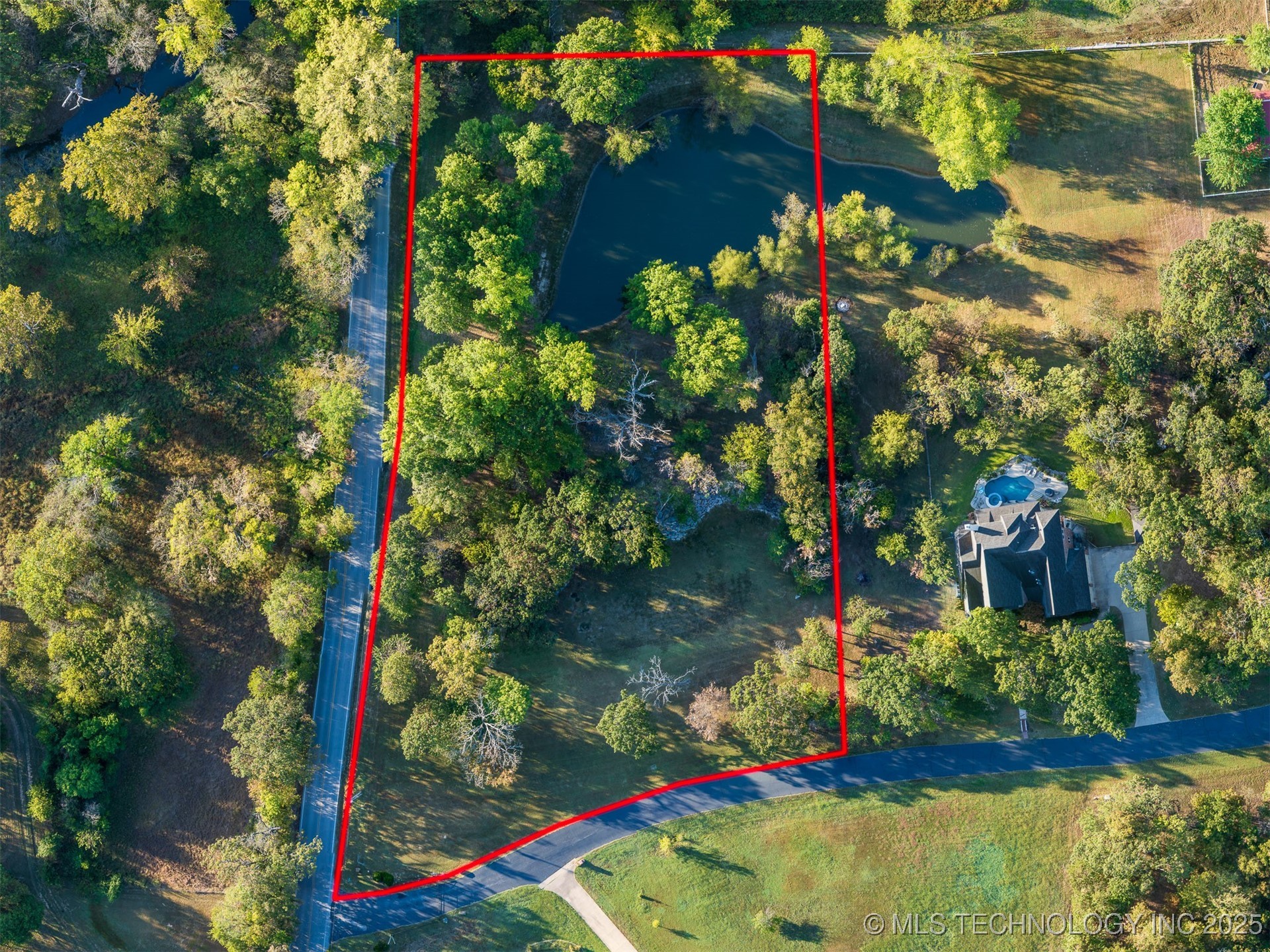 25650 E 46th Street S Property Photo 3