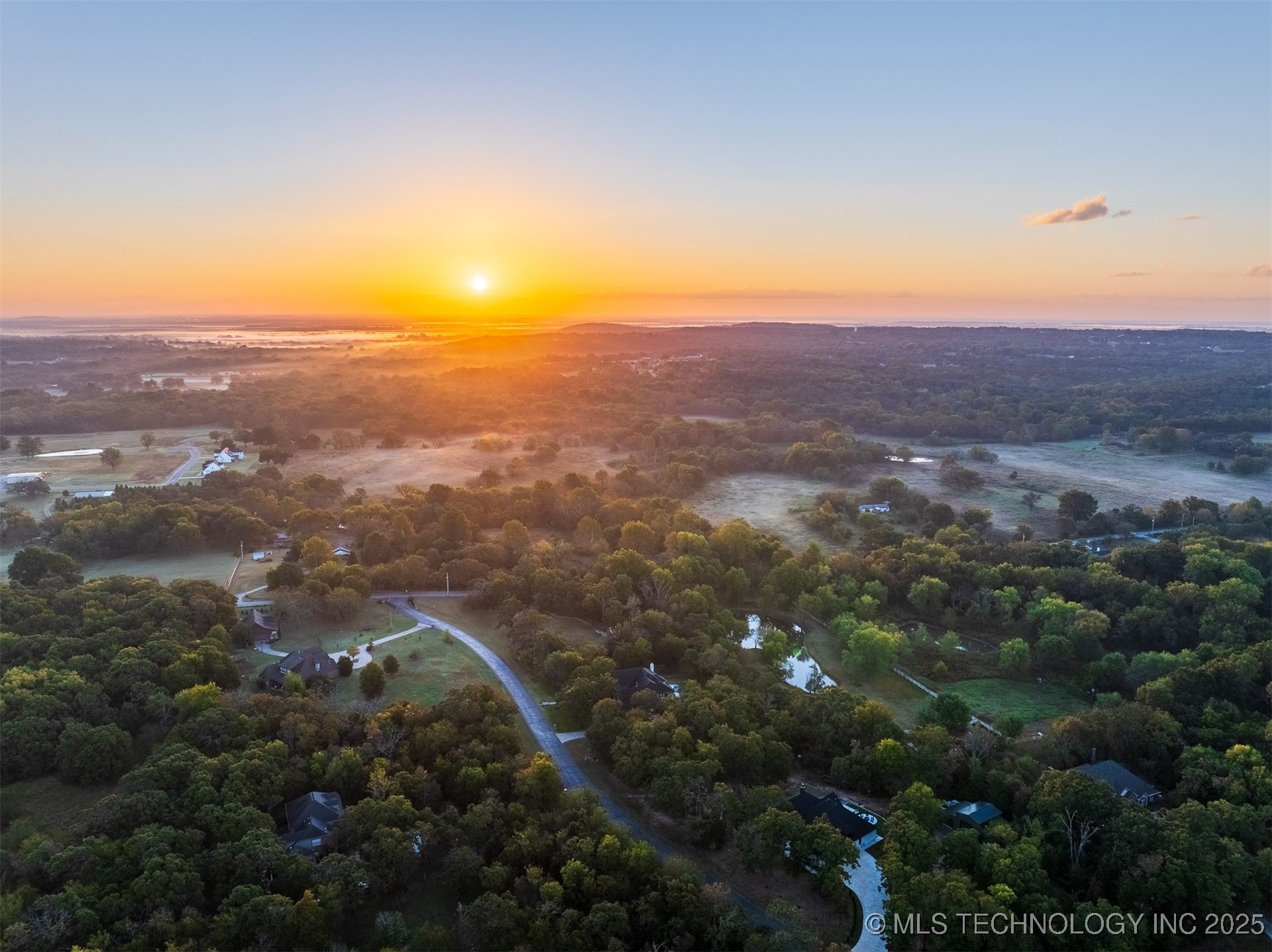 25650 E 46th Street S Property Photo 12