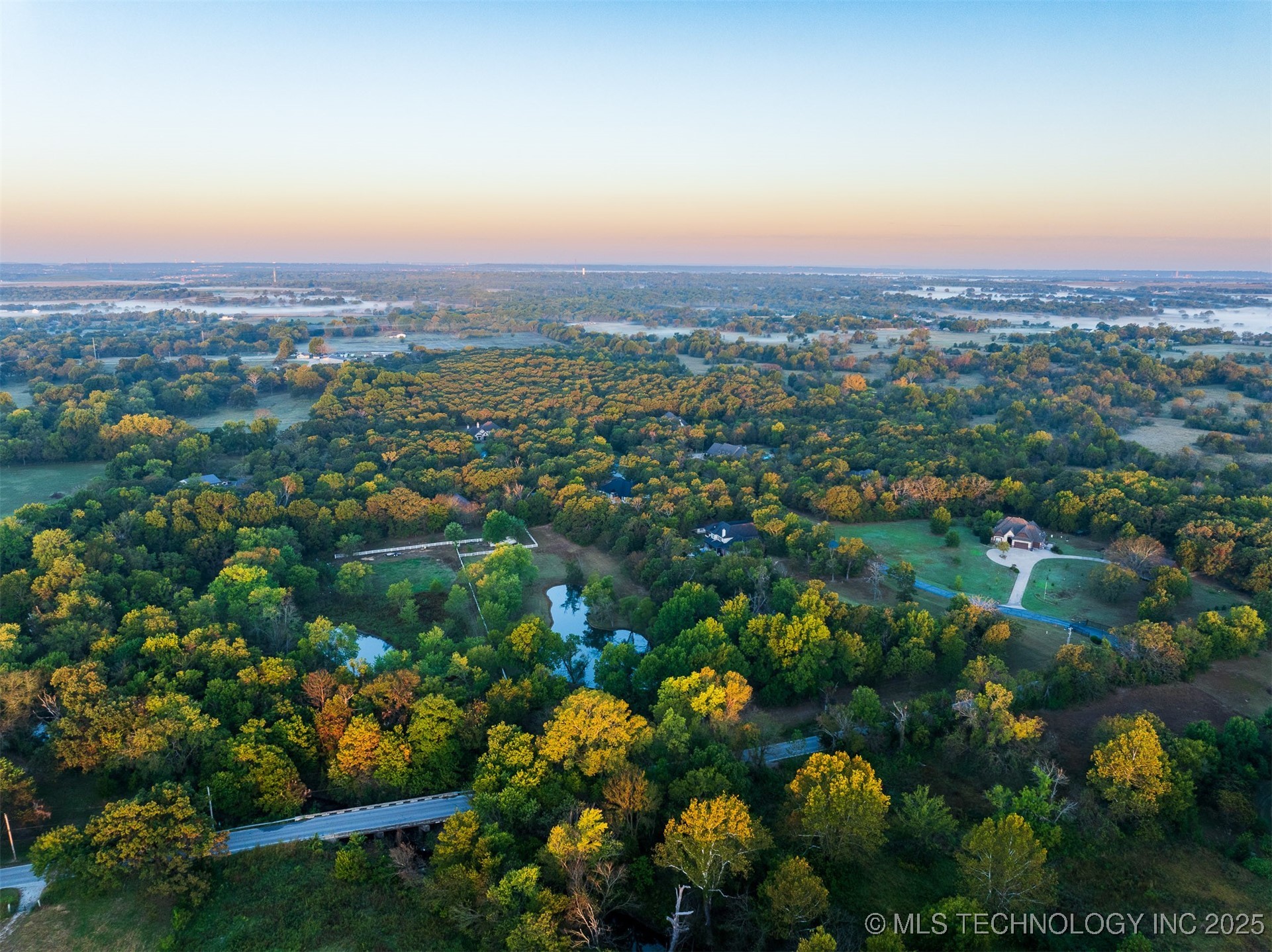 25650 E 46th Street S Property Photo 18