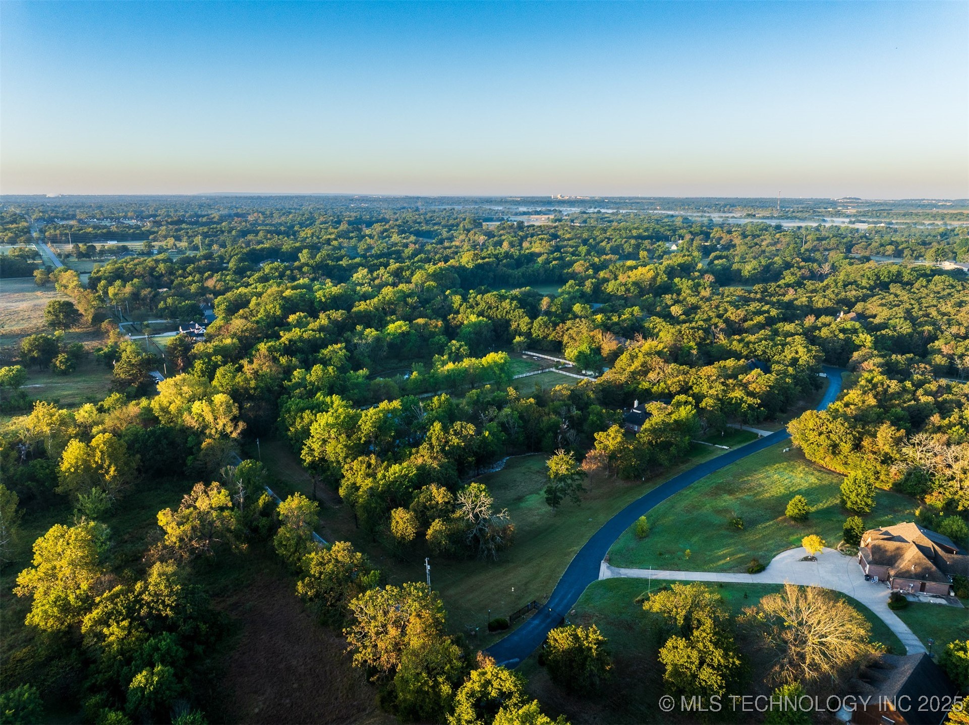 25650 E 46th Street S Property Photo 19