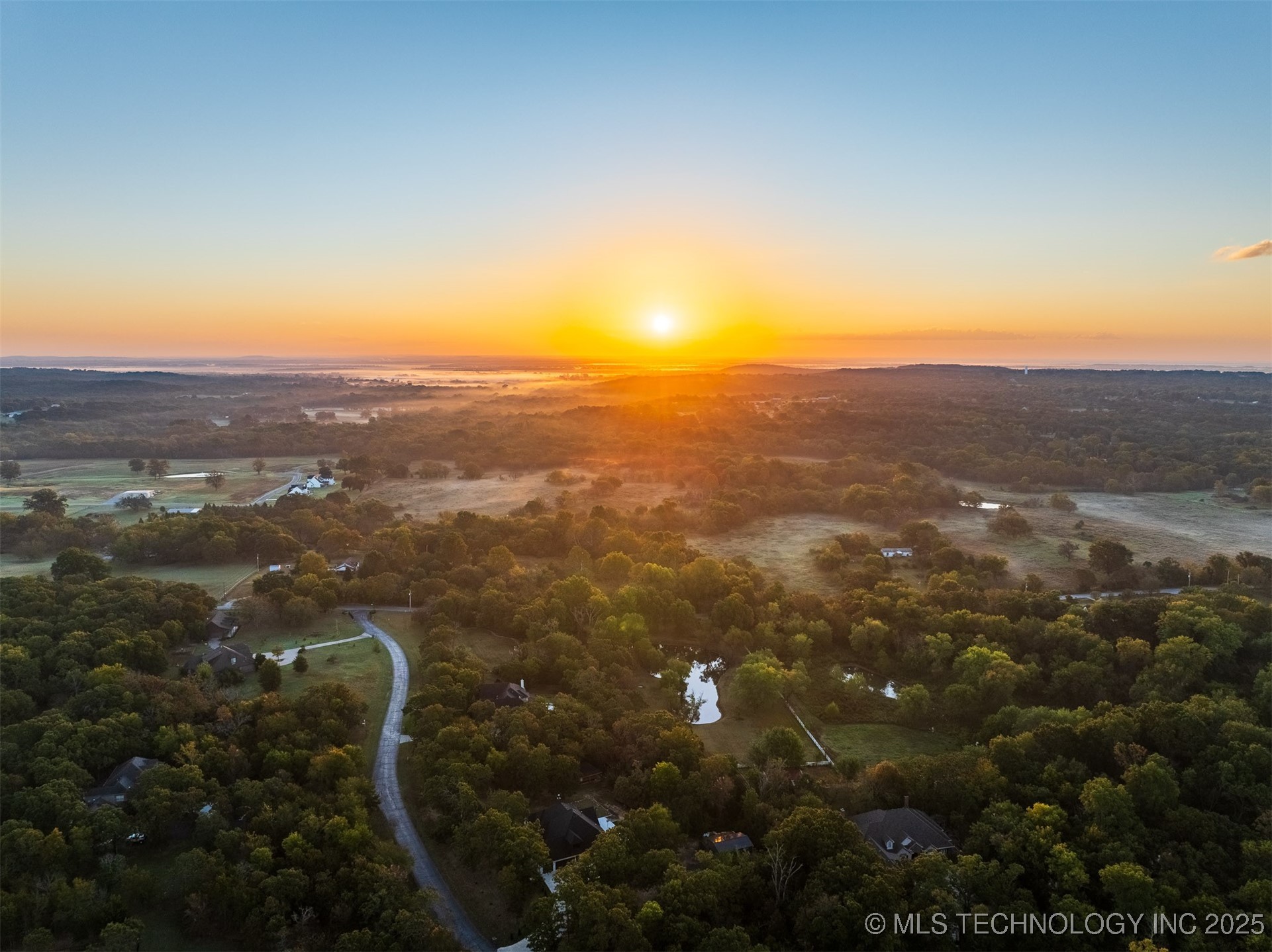 25650 E 46th Street S Property Photo 24