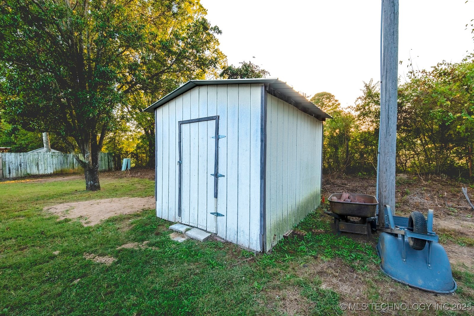 1605 N Preakness Property Photo 13