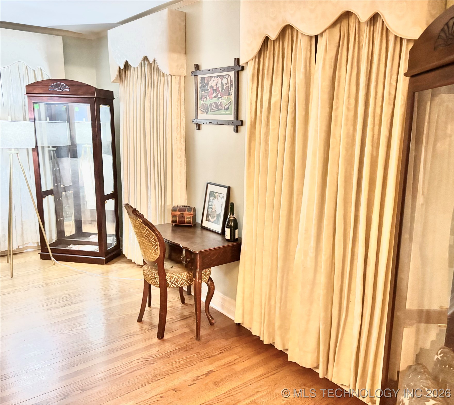 1704 Cherokee Property Photo 11