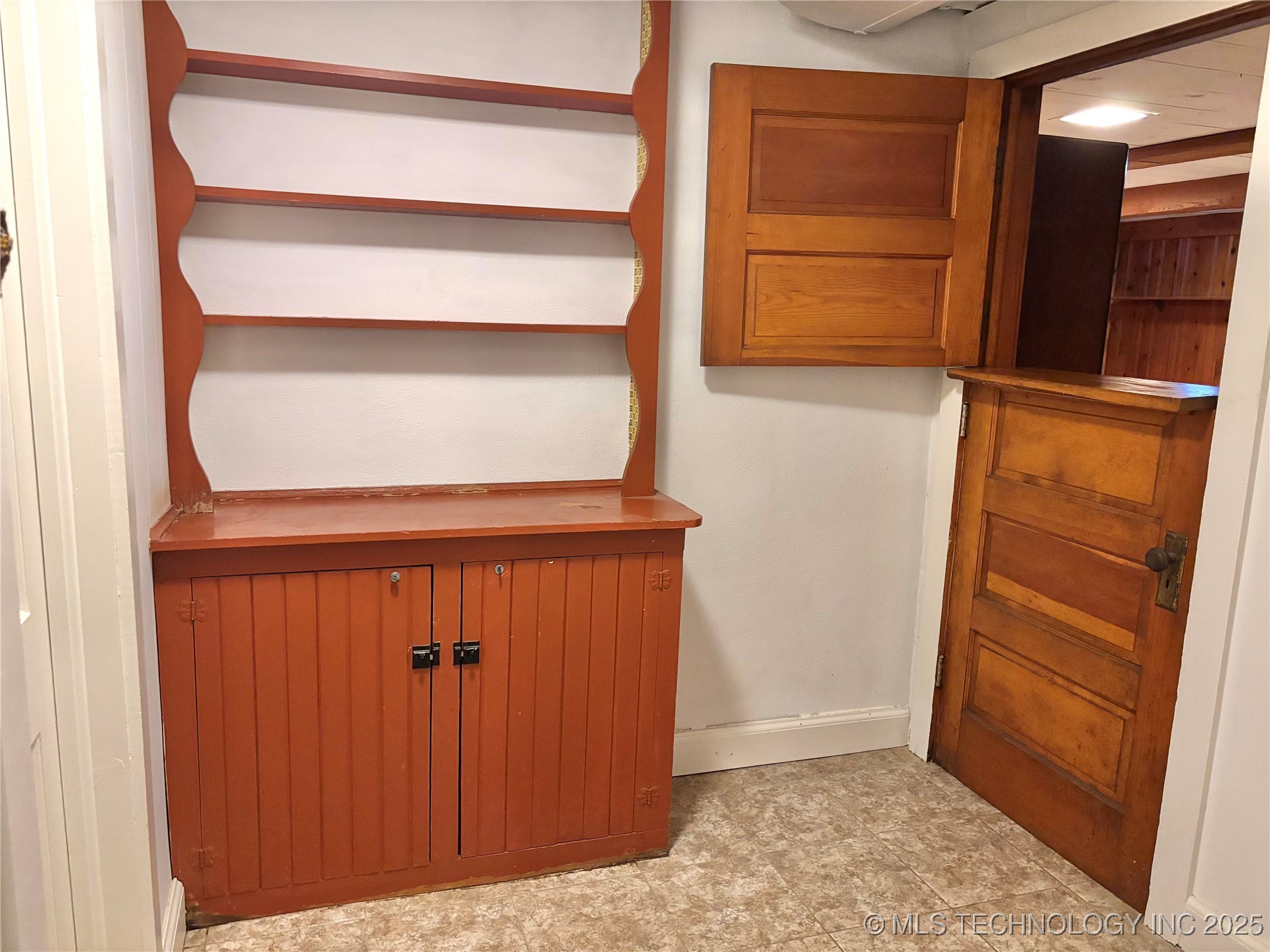 1704 Cherokee Property Photo 22