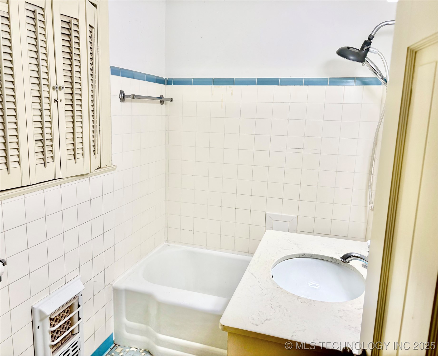 1704 Cherokee Property Photo 33