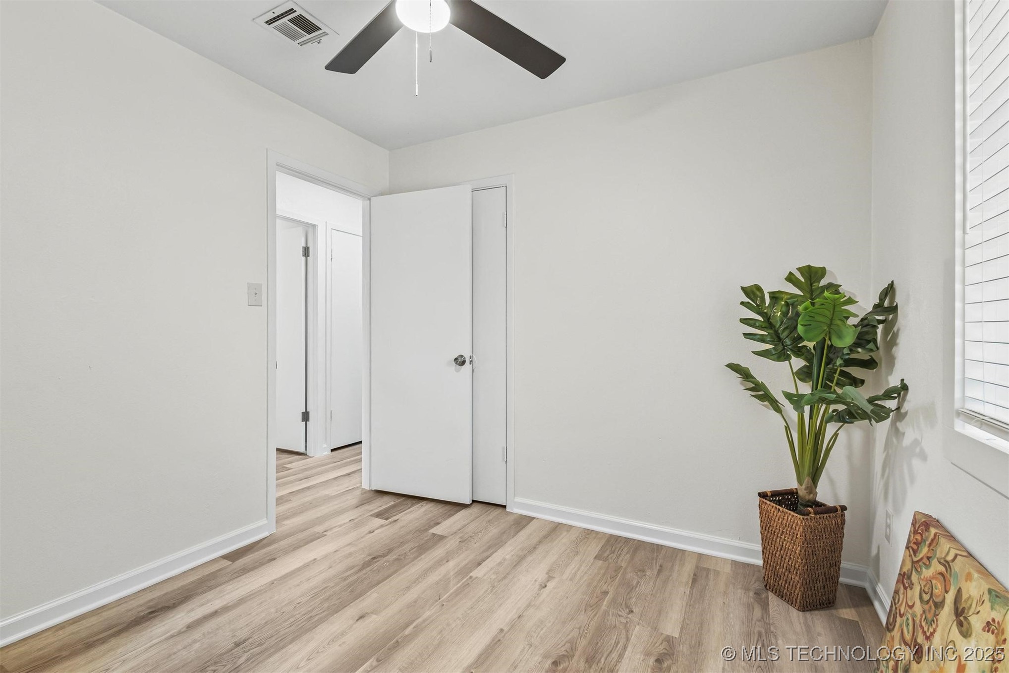 110 E Main Property Photo 20