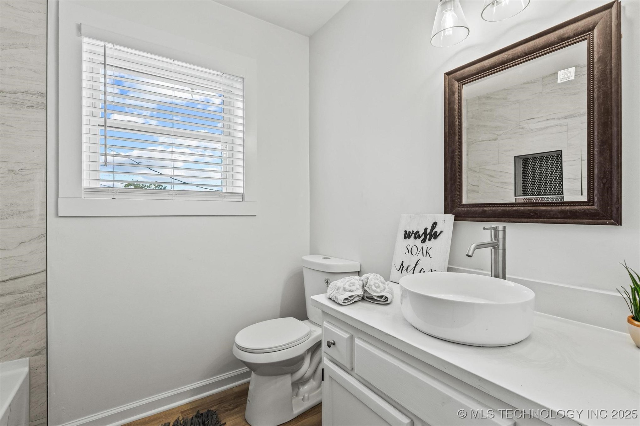 110 E Main Property Photo 24