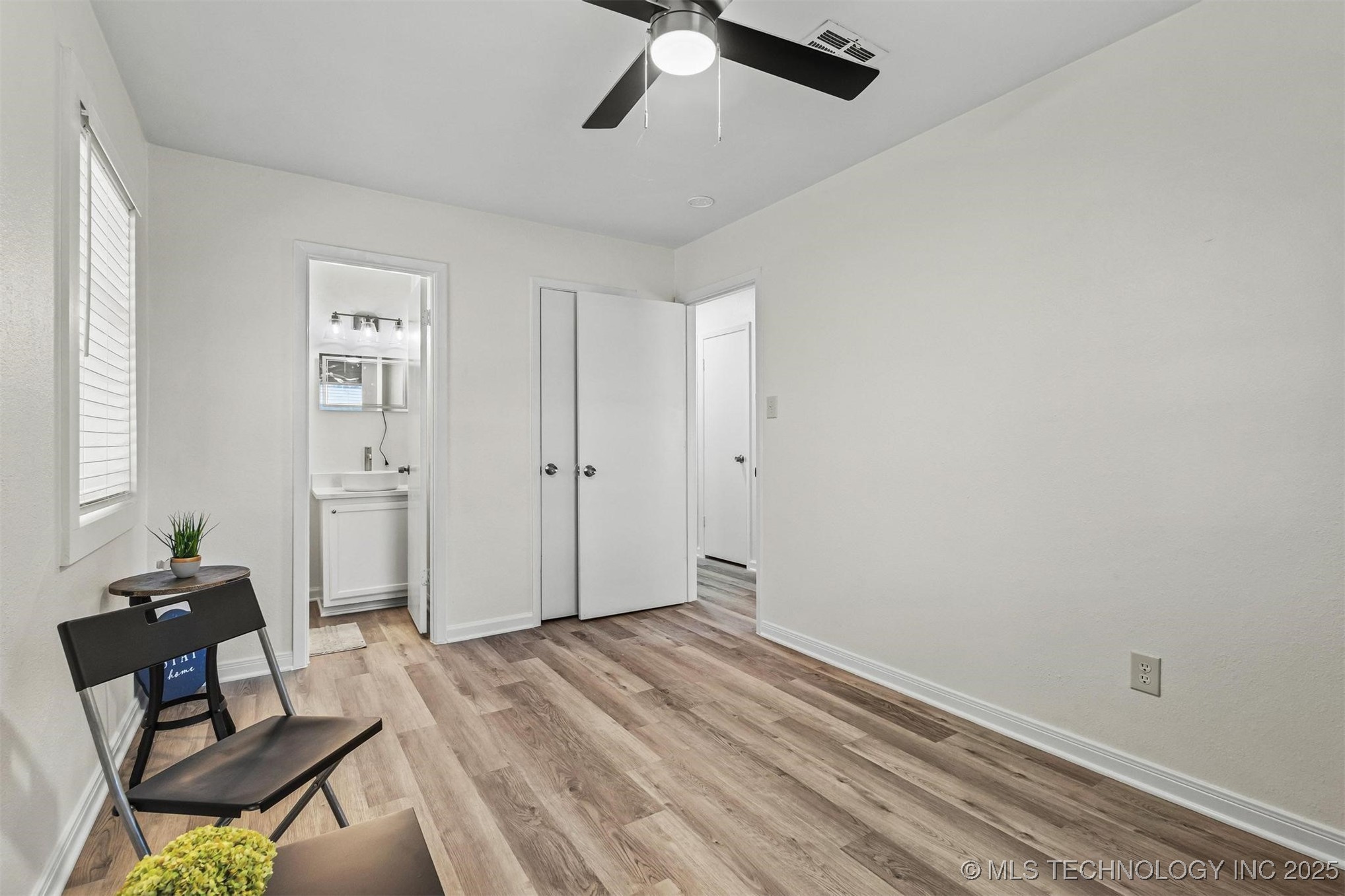 110 E Main Property Photo 27