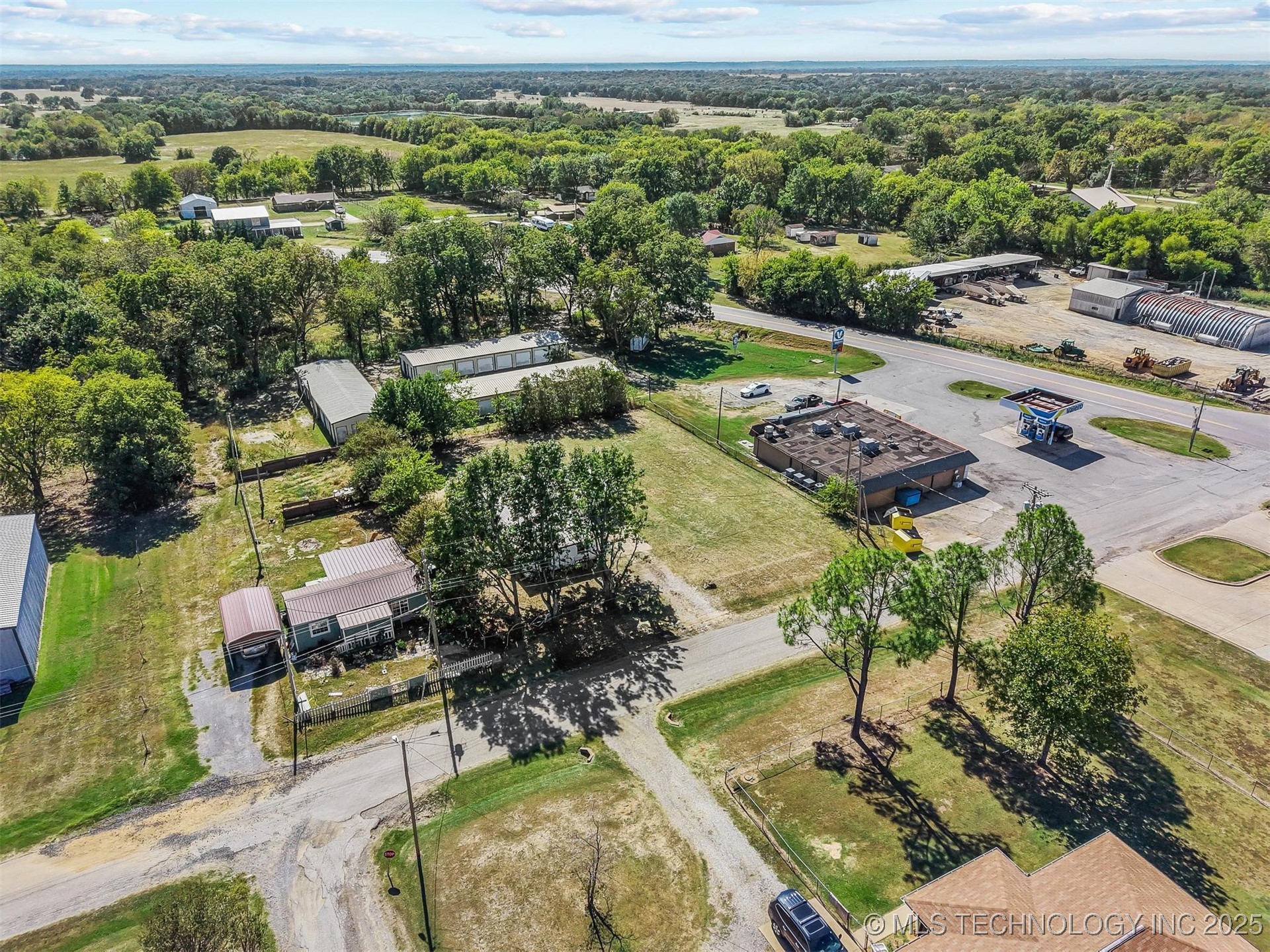 110 E Main Property Photo 37